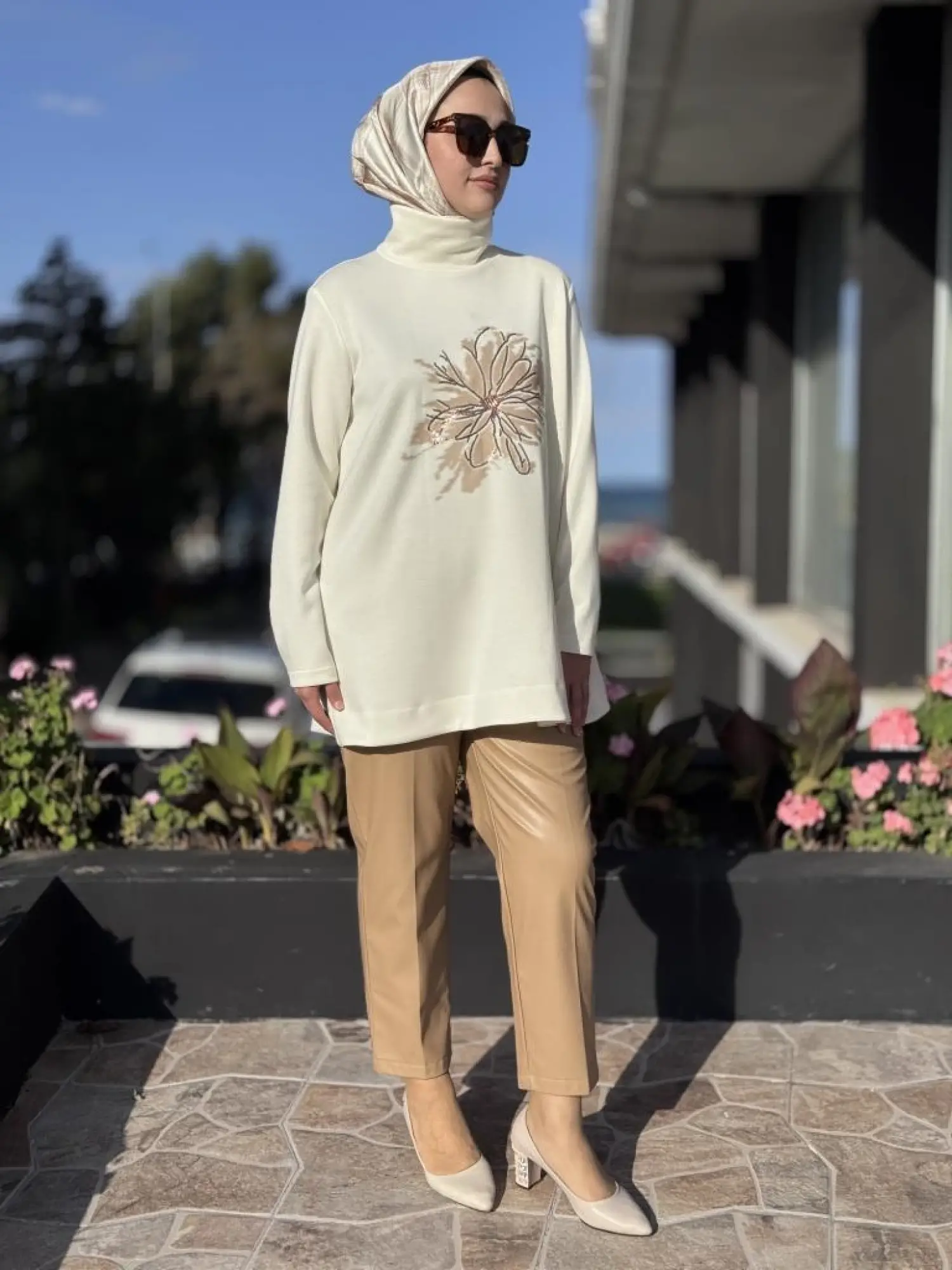 Qupra Önü Çiçek Baskılı Tunik Deri Pantolonlu Takım WAC92006