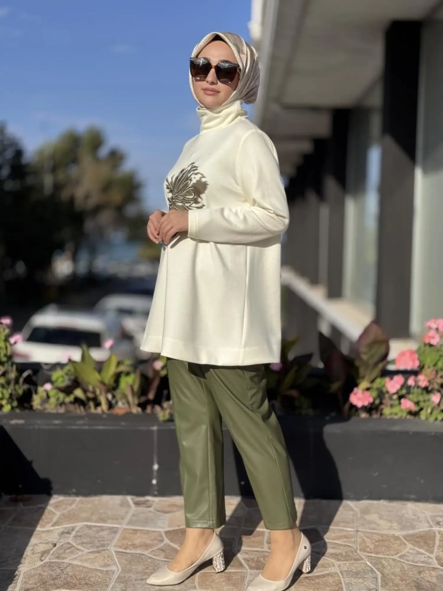 Qupra Önü Çiçek Baskılı Tunik Deri Pantolonlu Takım WAC92006