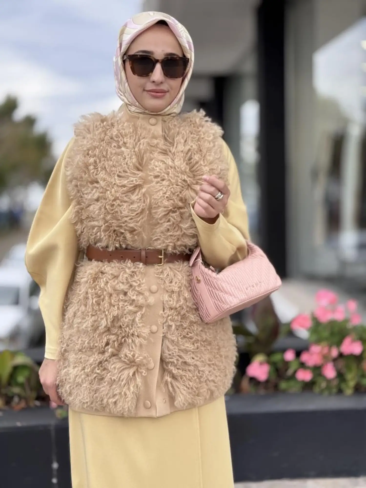 Qupra Önü Orjinal Yün Detaylı Kemerli Yelek WAC91029