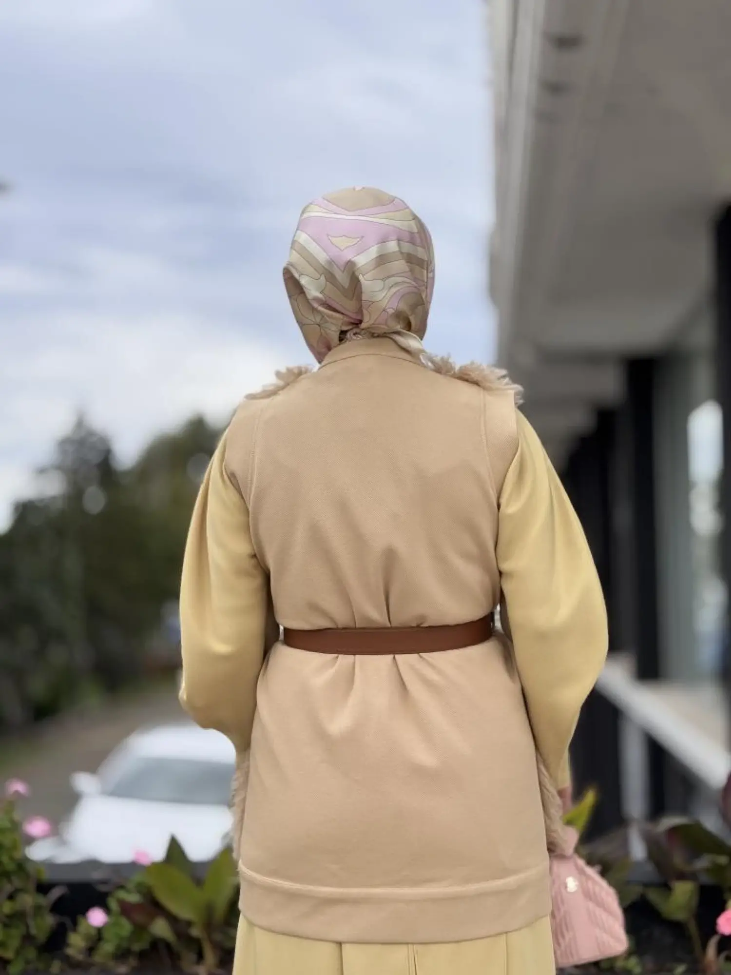 Qupra Önü Orjinal Yün Detaylı Kemerli Yelek WAC91029