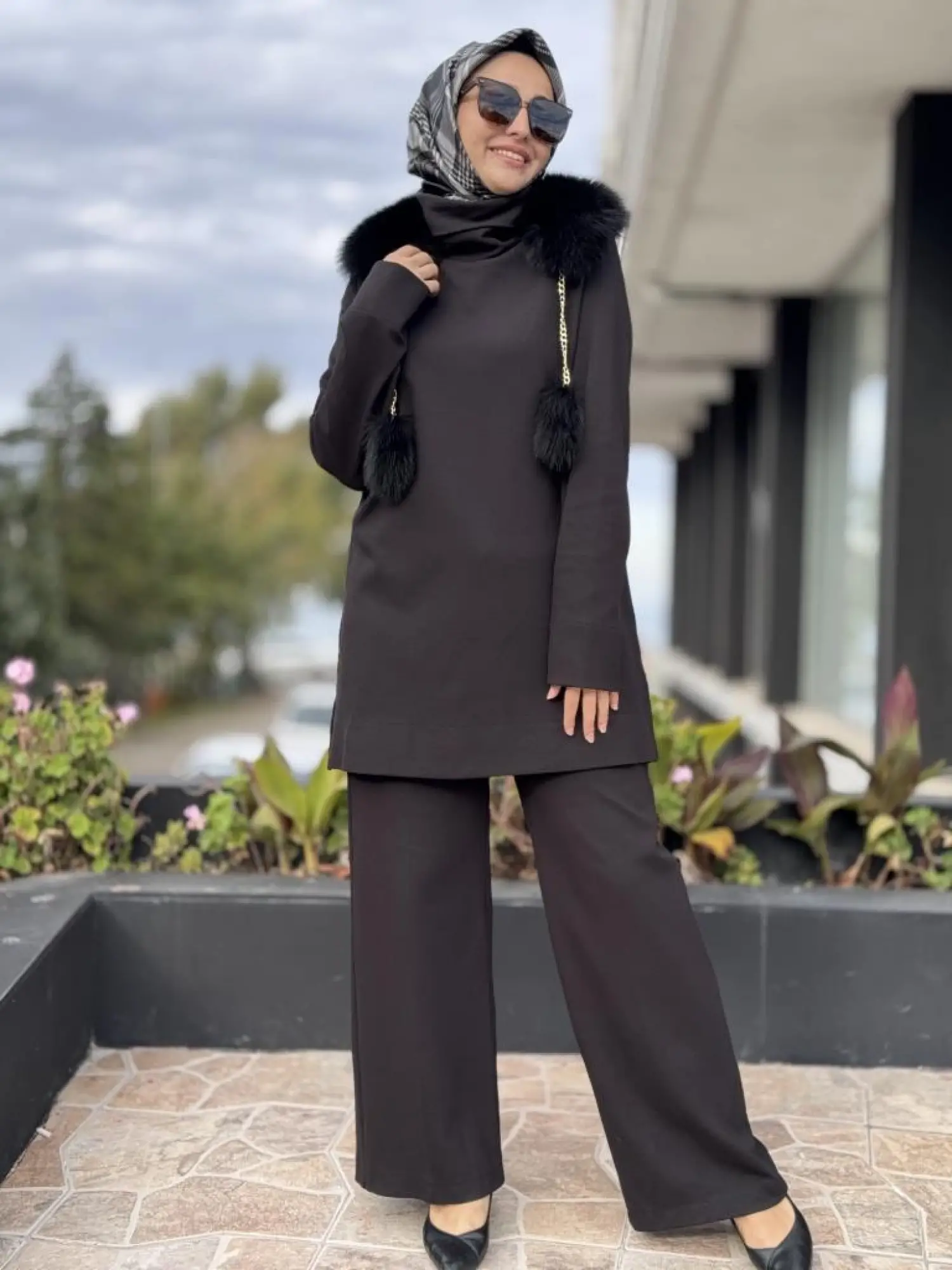 Qupra Seyyar Kürk Aksesuarlı Tunik Pantolon Takım WAC92054