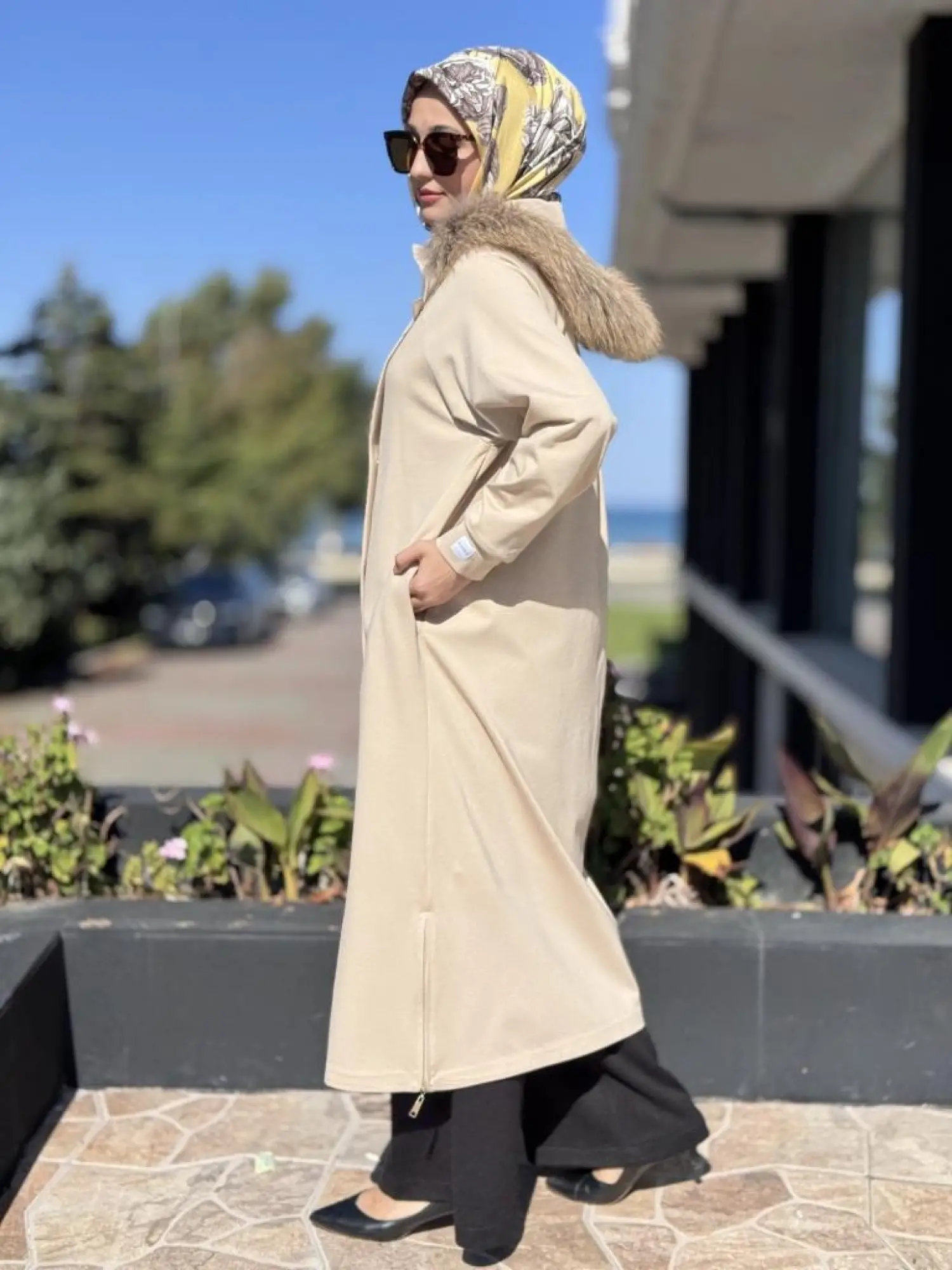 Qupra Seyyar Kürk Kapüşonlu Çıtçıt Kapamalı Uzun Kap WAC91014