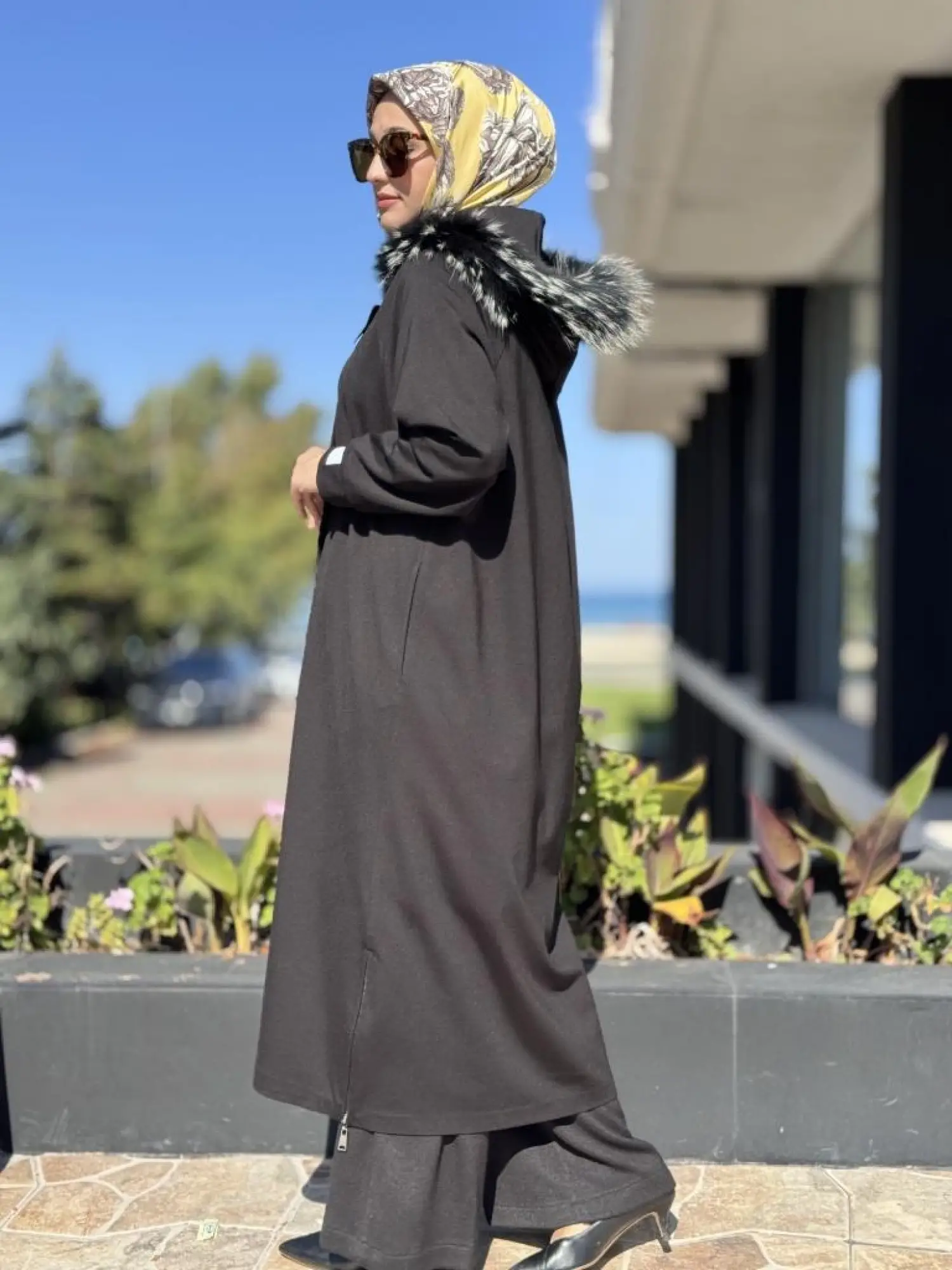 Qupra Seyyar Kürk Kapüşonlu Çıtçıt Kapamalı Uzun Kap WAC91014