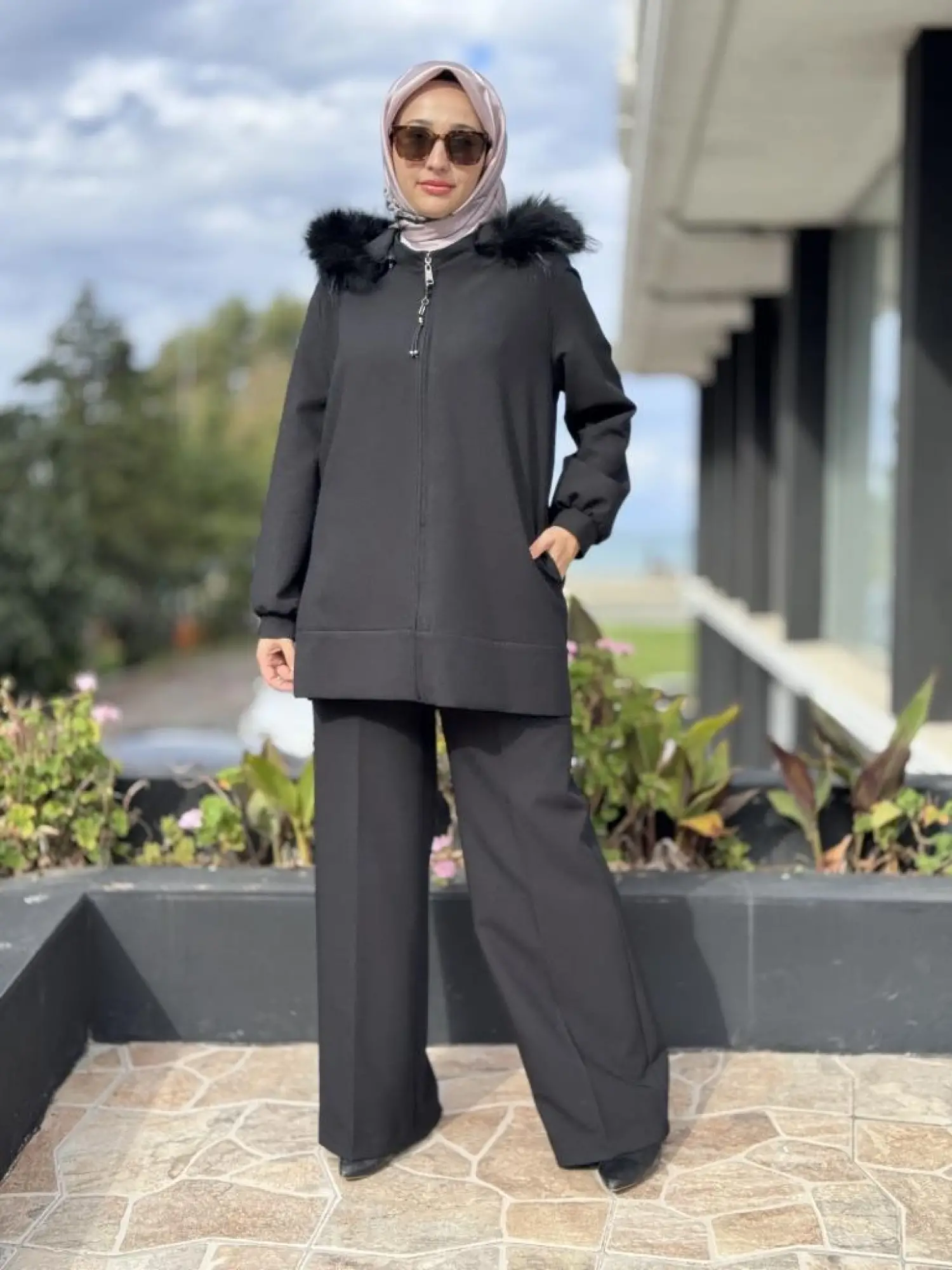 Qupra Seyyar Kürk Kapüşonlu Kap Pantolon Takım WAC92001