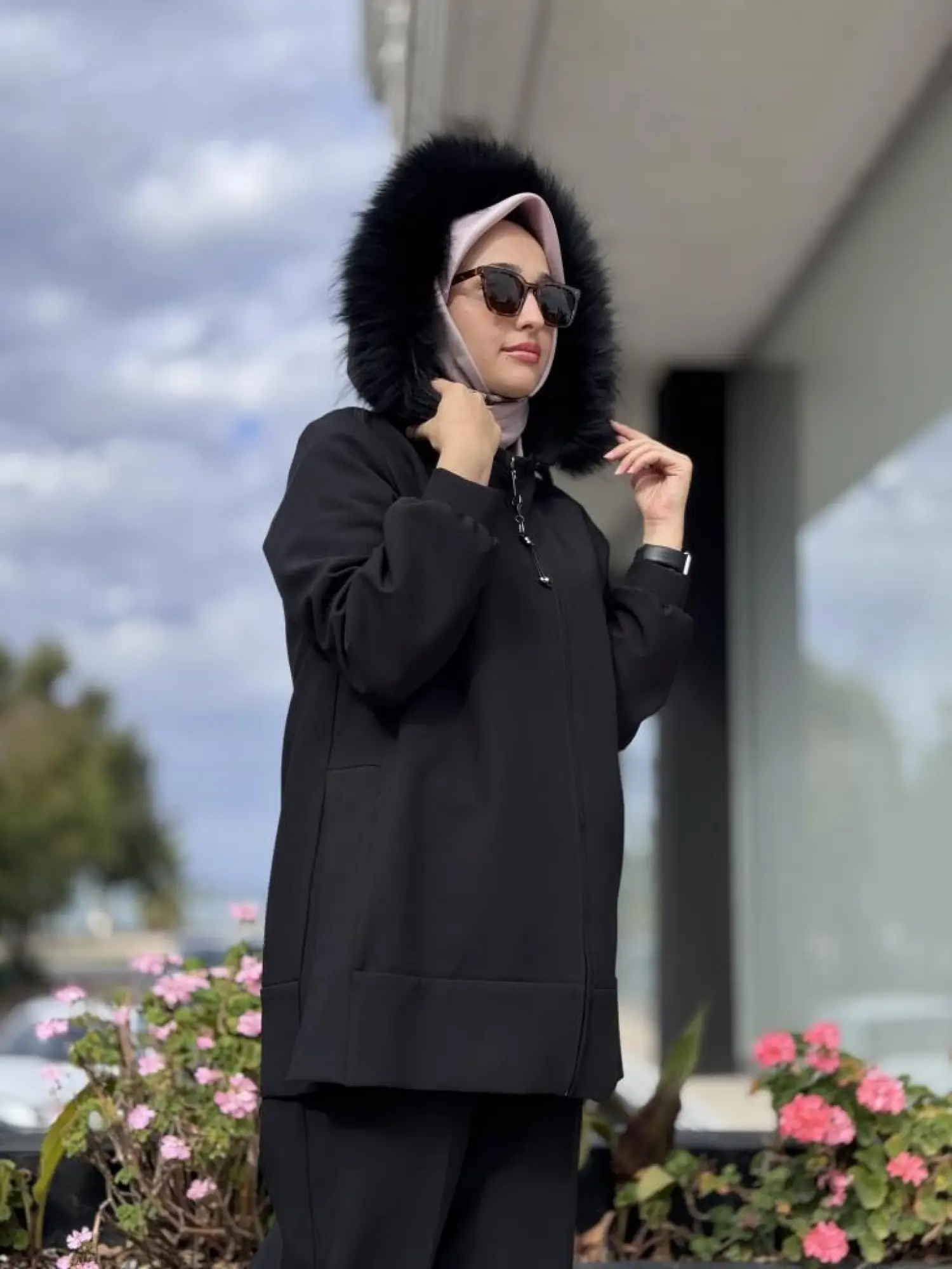 Qupra Seyyar Kürk Kapüşonlu Kap Pantolon Takım WAC92001