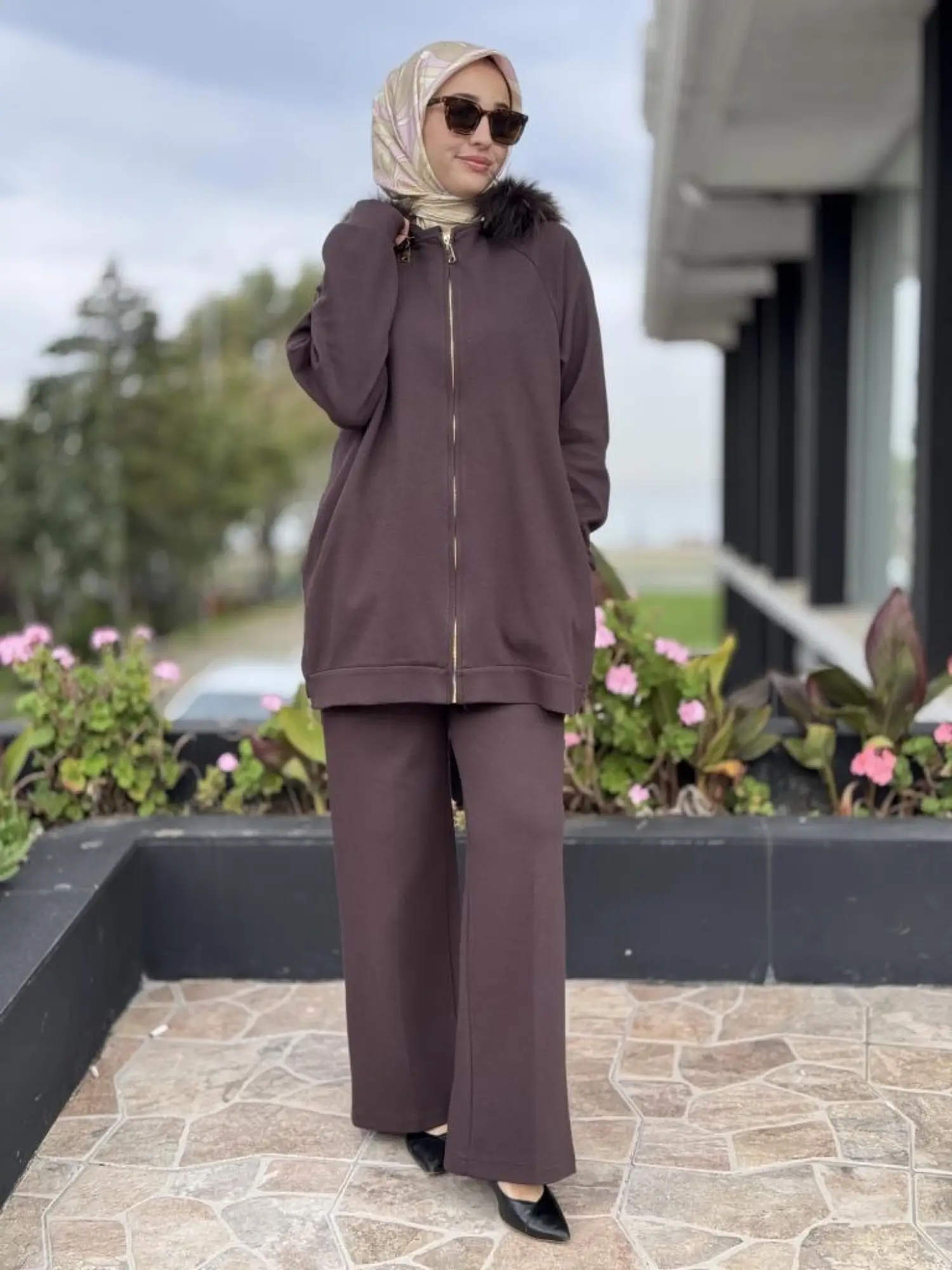 Qupra Seyyar Kürk Kapüşonlu Yandan Fermuarlı Kap Pantolon Takım WAC92035