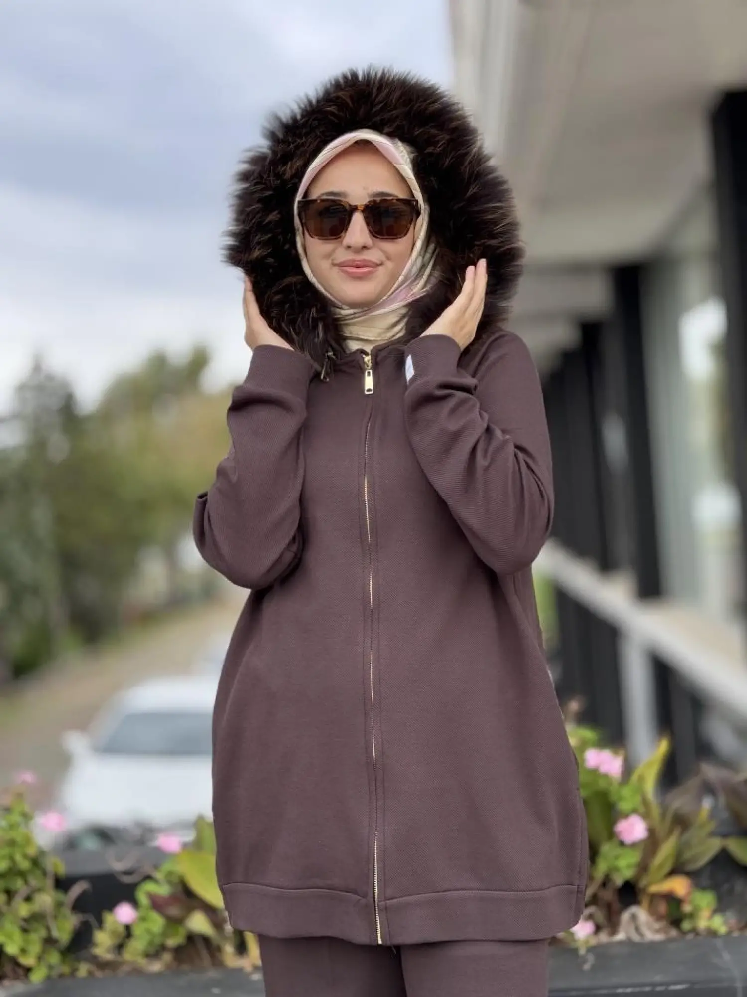 Qupra Seyyar Kürk Kapüşonlu Yandan Fermuarlı Kap Pantolon Takım WAC92035