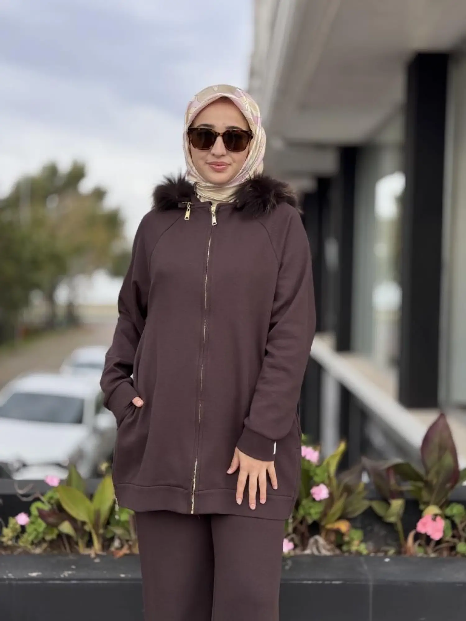 Qupra Seyyar Kürk Kapüşonlu Yandan Fermuarlı Kap Pantolon Takım WAC92035