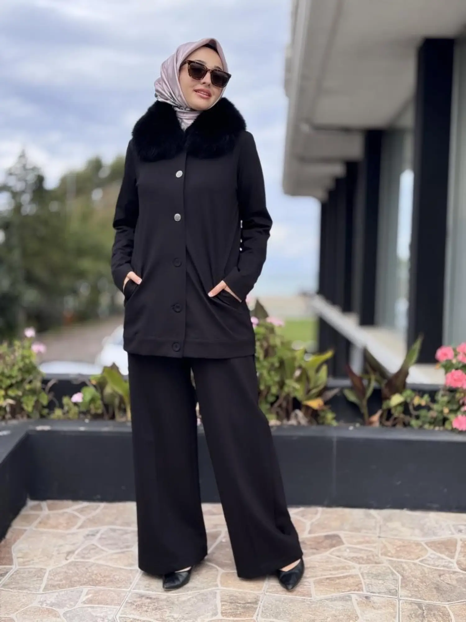 Qupra Seyyar Kürklü Metalik Düğmeli Kap Pantolon Takım WAC92003