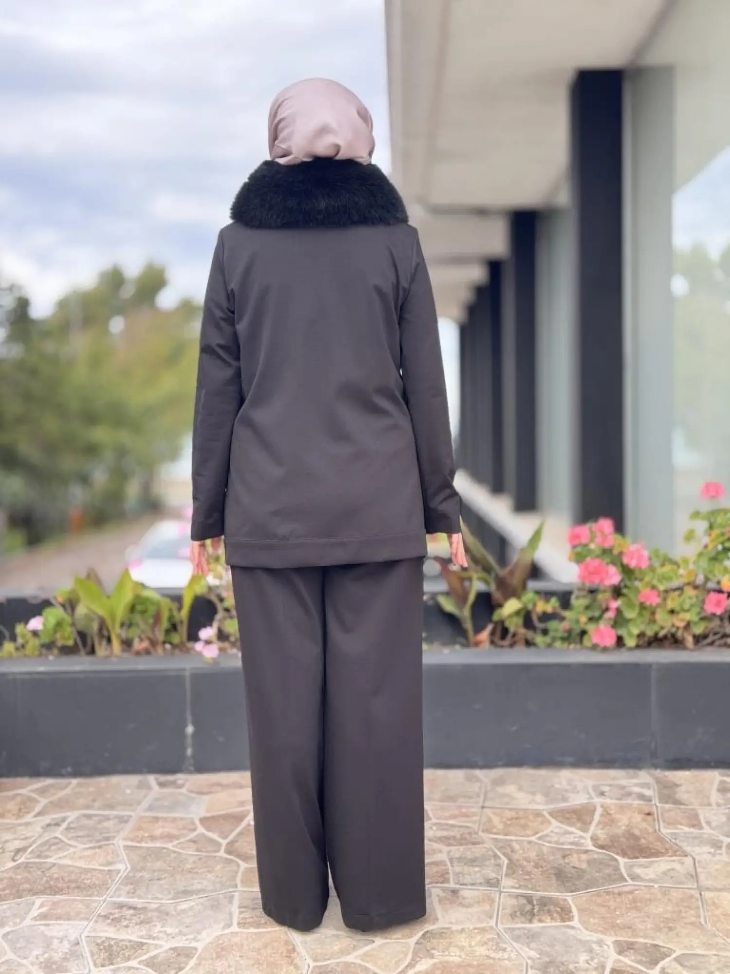 Qupra Seyyar Kürklü Metalik Düğmeli Kap Pantolon Takım WAC92003