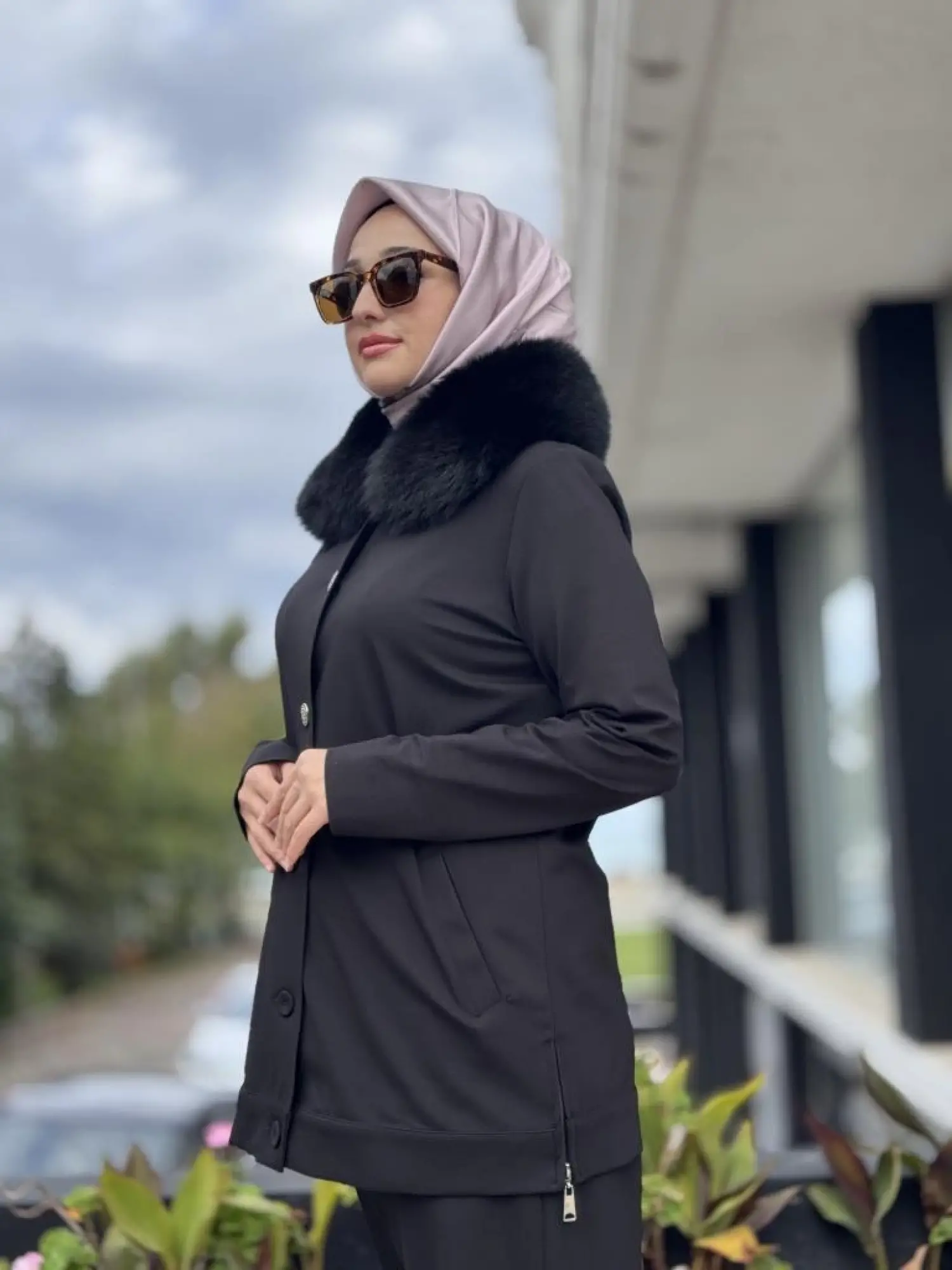 Qupra Seyyar Kürklü Metalik Düğmeli Kap Pantolon Takım WAC92003