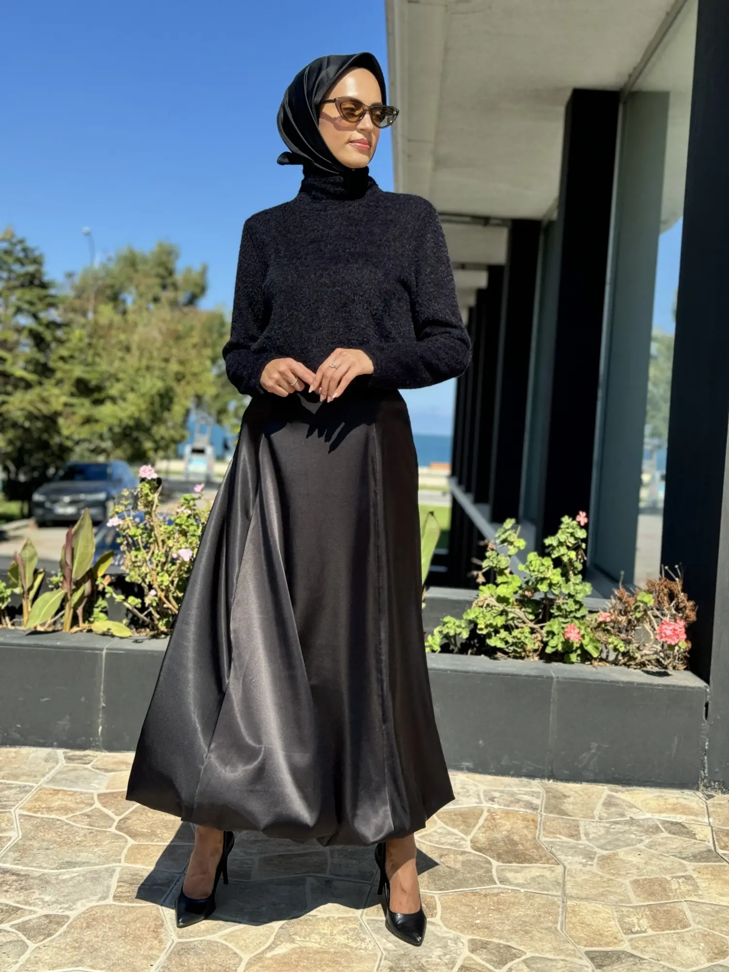 Qupra Taş Detaylı Bluz Balon Etek Takım QAZ72095