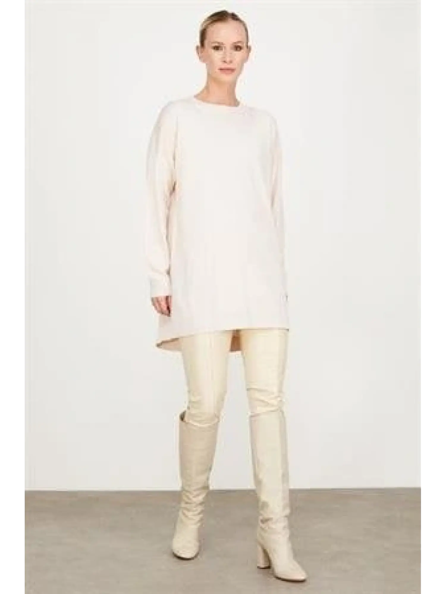 Tığ Triko Arkası Yırtmaçlı Yün Triko Tunik TNK21494