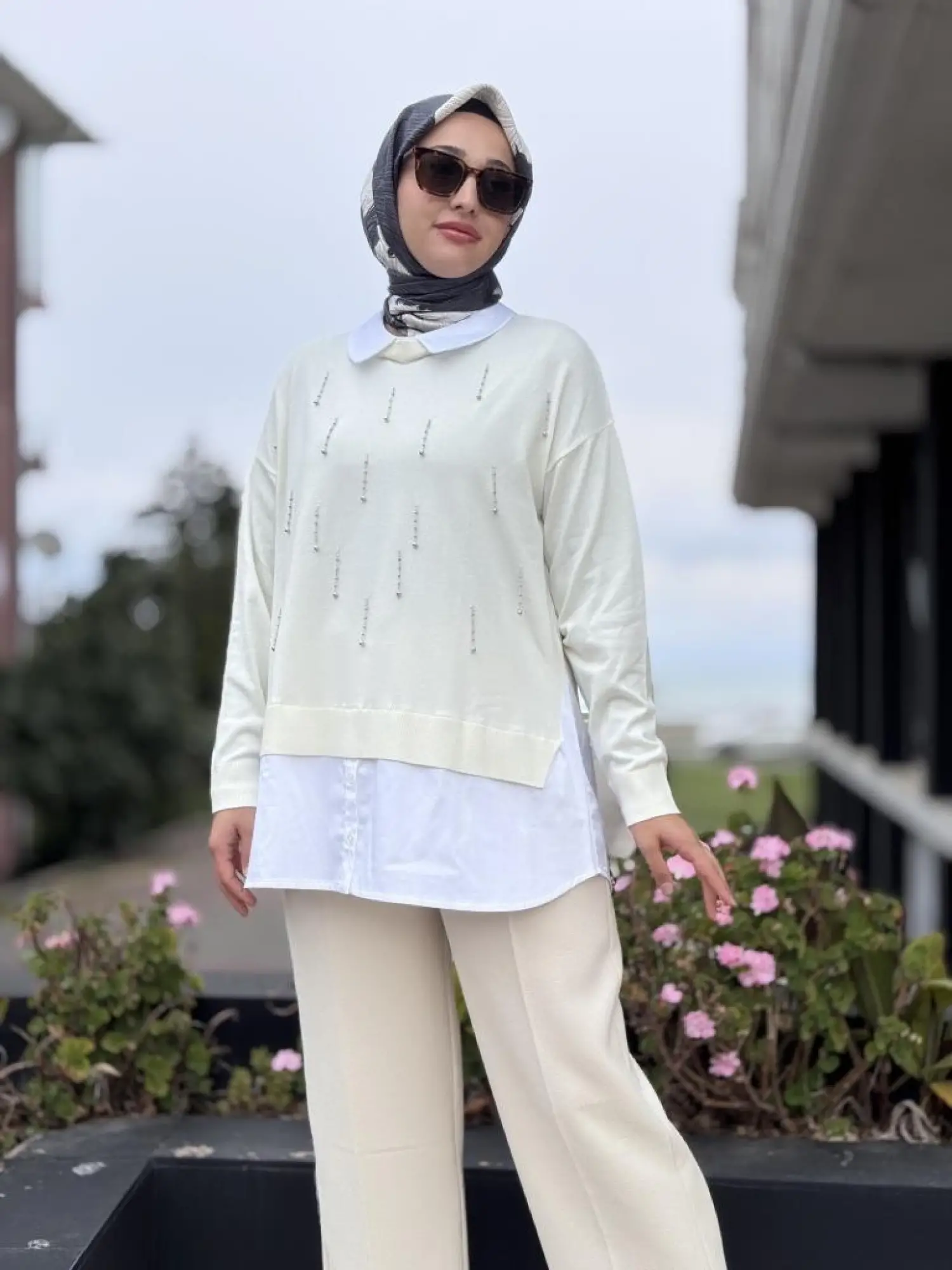 Tığ Triko Boncuk İşlemeli Gömlek Detaylı Tunik TNK21704