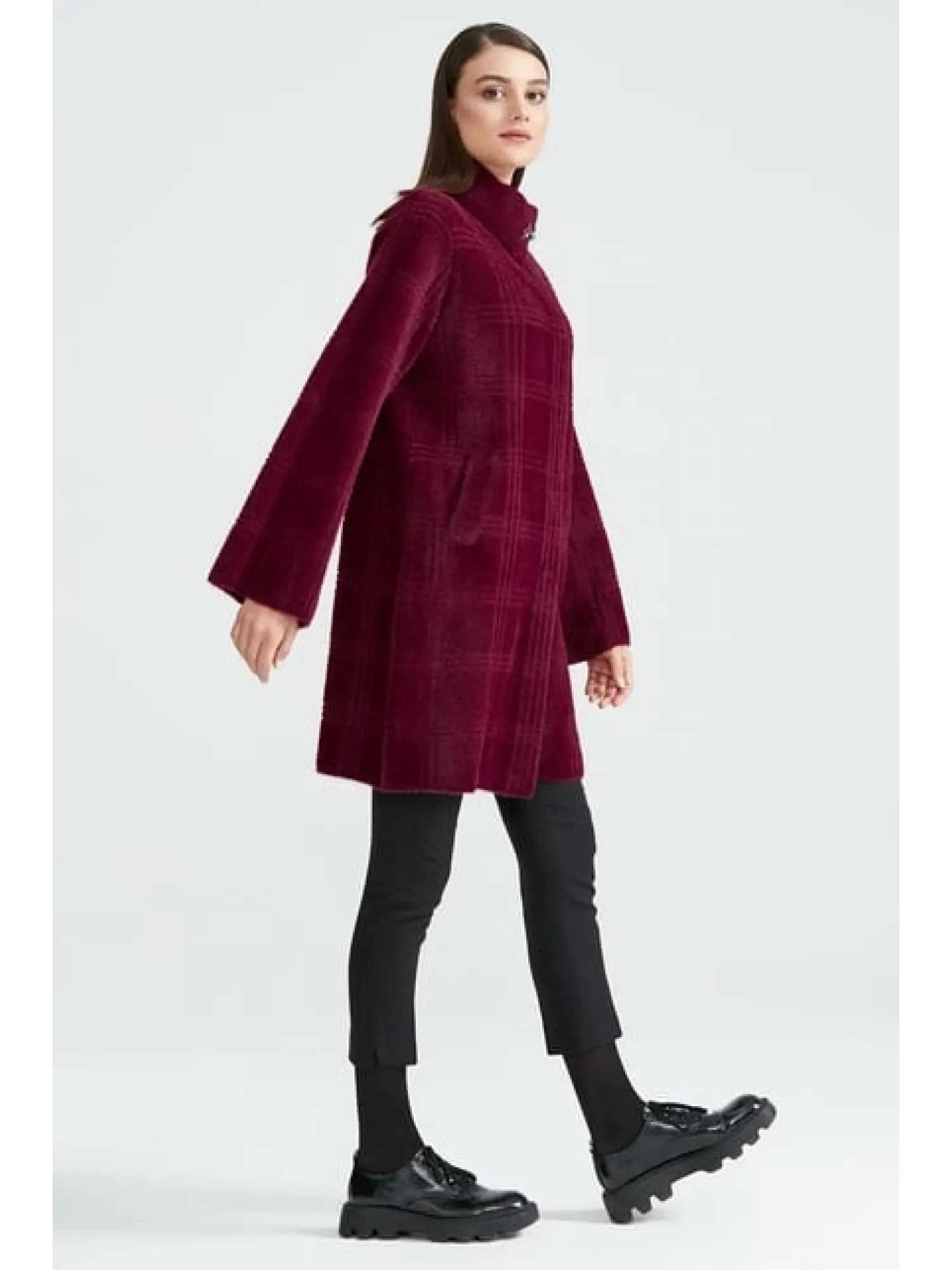 Tığ Triko Broşlu Örgü Detaylı Mink Kaban KBN20862