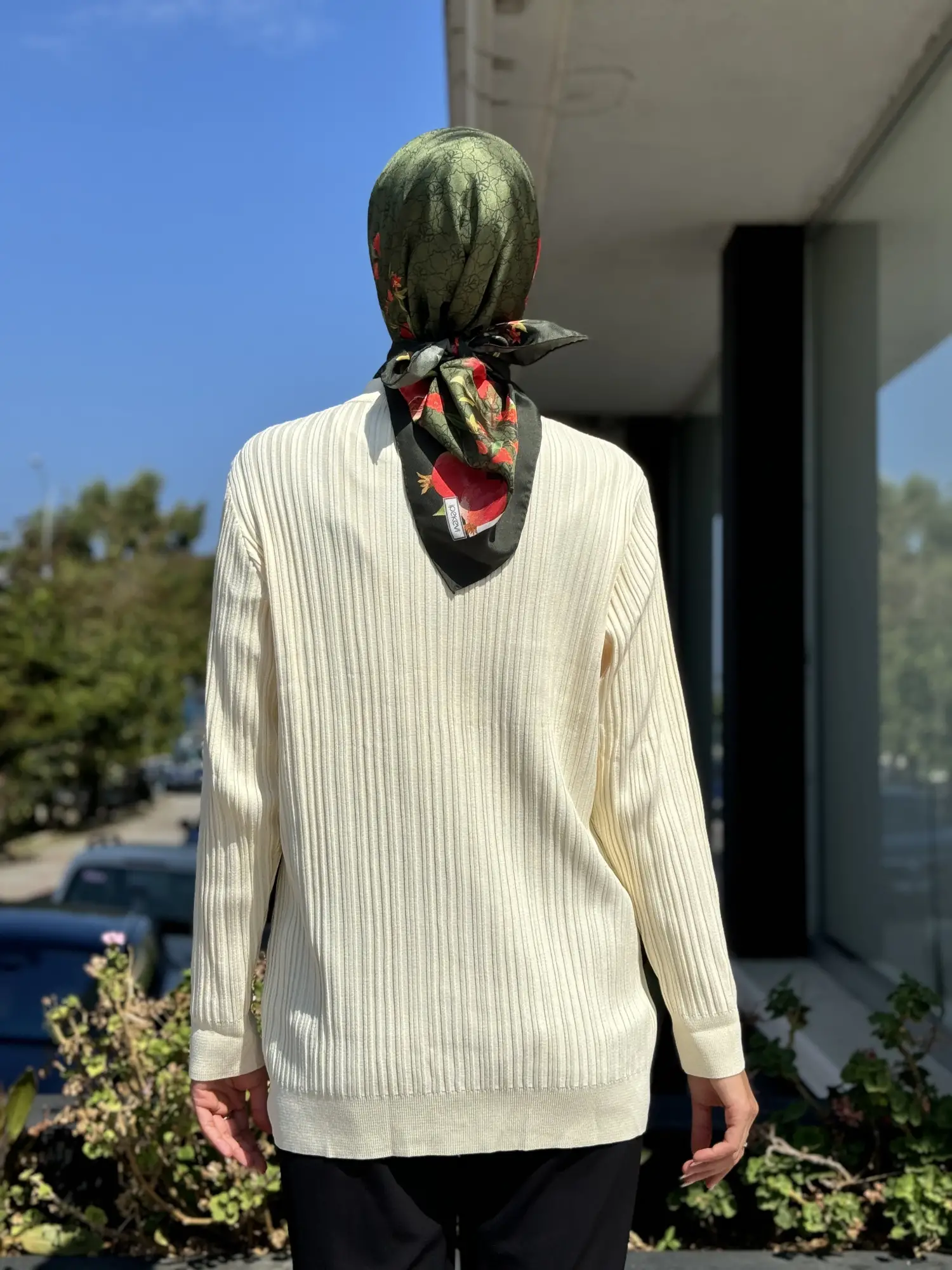 Tığ Triko Cep Detaylı Triko Hırka HRK21546