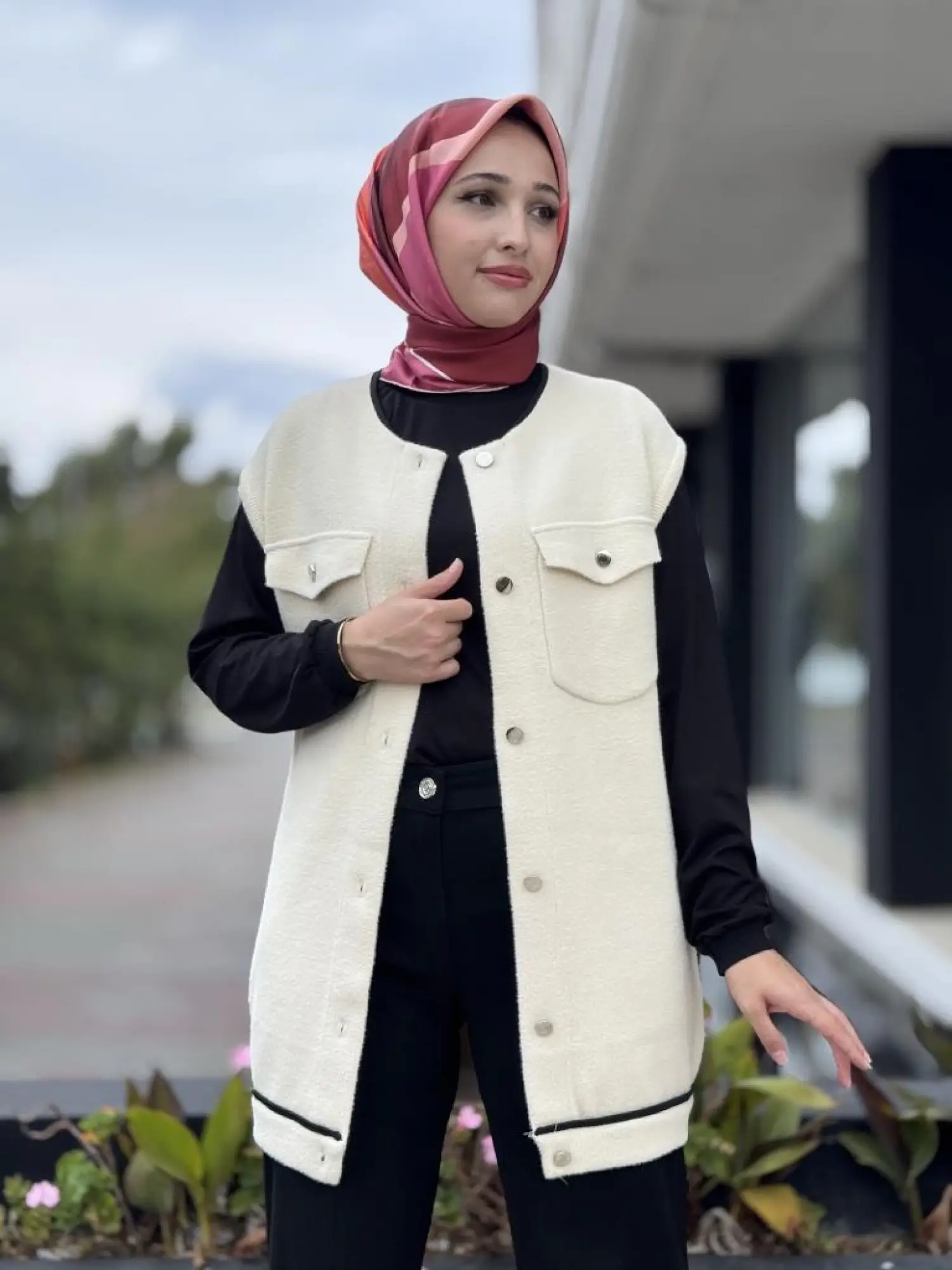 Tığ Triko Cep Detaylı Triko Yelek YLK22019