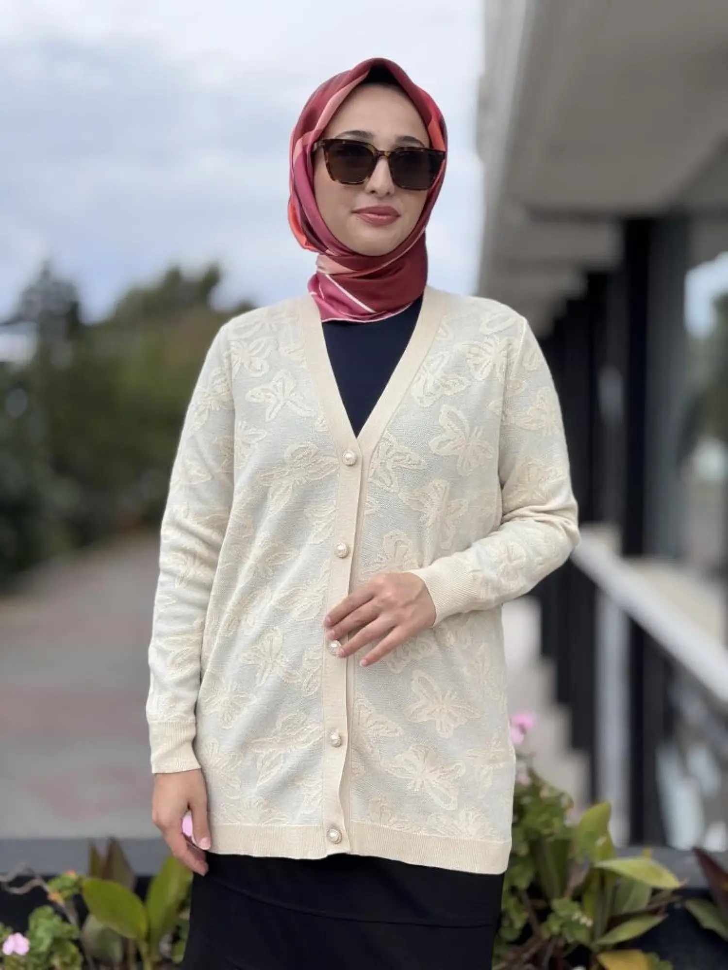 Tığ Triko Kelebek Sim Jakarlı Triko Hırka HRK21853