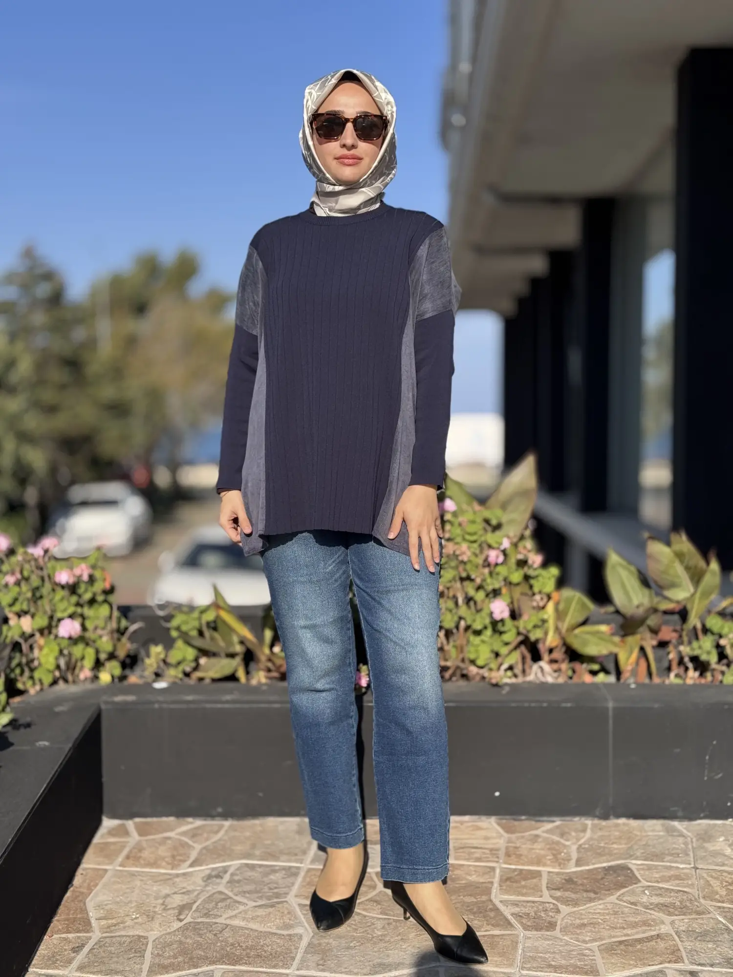 Tığ Triko Kumaş Kombinli Yandan Yırtmaçlı Rayon Tunik TNK21915