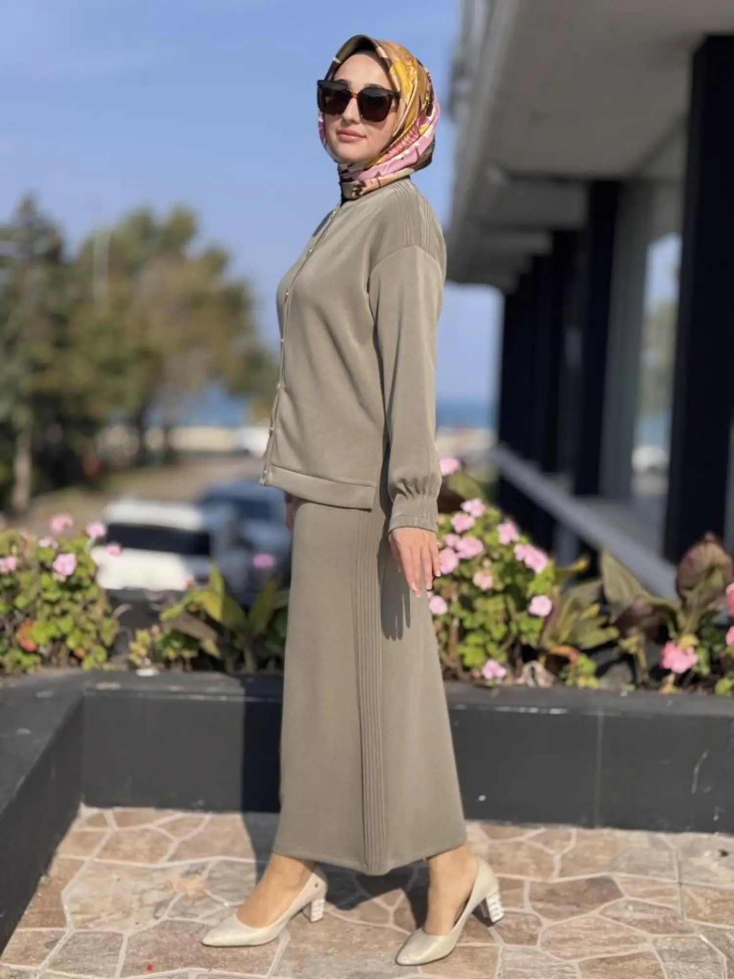 Tığ Triko Nervür Detaylı Etekli Takım TKM5029