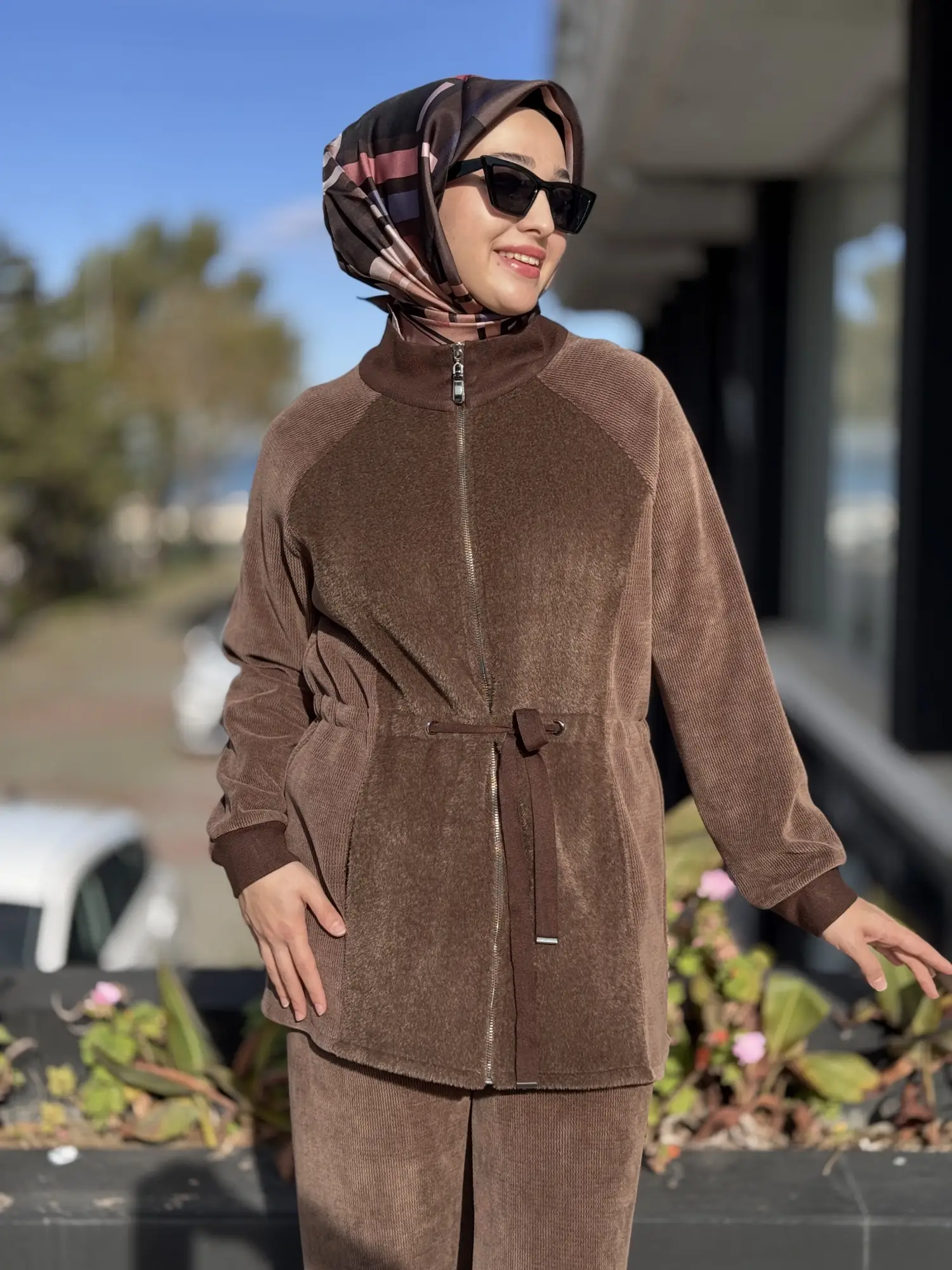 Tığ Triko Peluş Detaylı Kadife Dokulu Pantolunlu Takım TKM5032