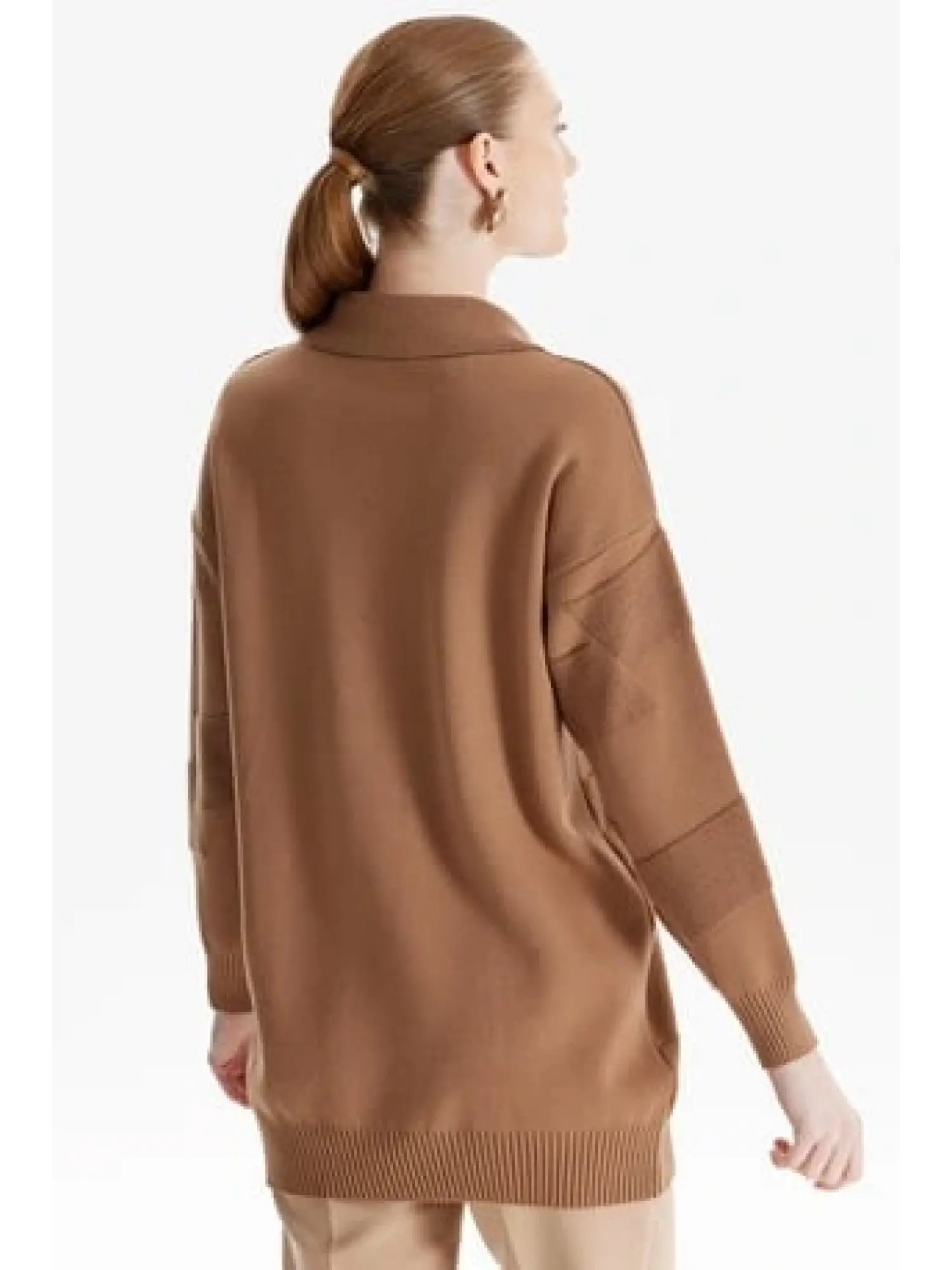 Tığ Triko Polo Yakalı Kabartma Örgülü Triko Tunik TNK21544