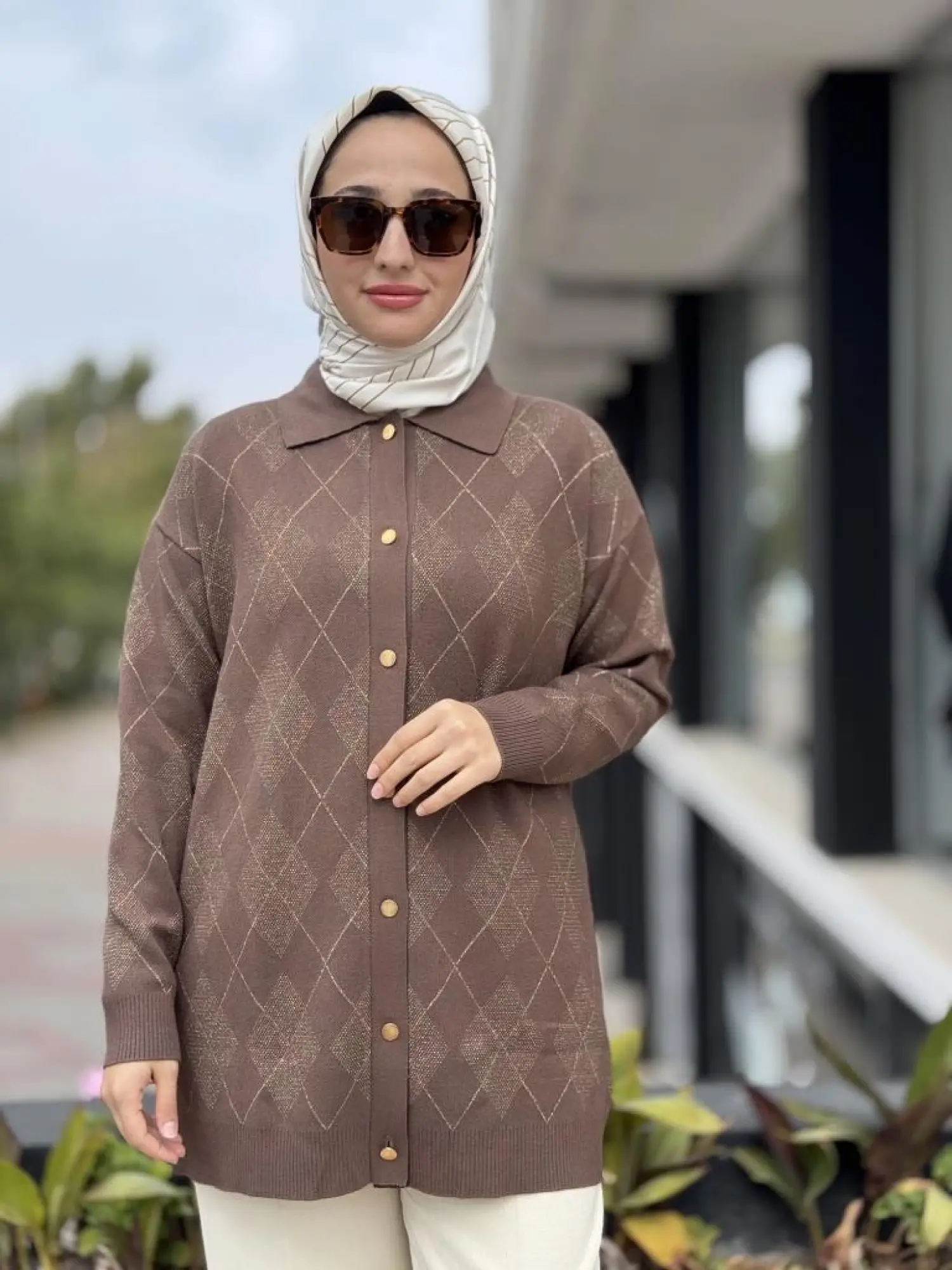 Tığ Triko Polo Yakalı Triko Hırka HRK21844