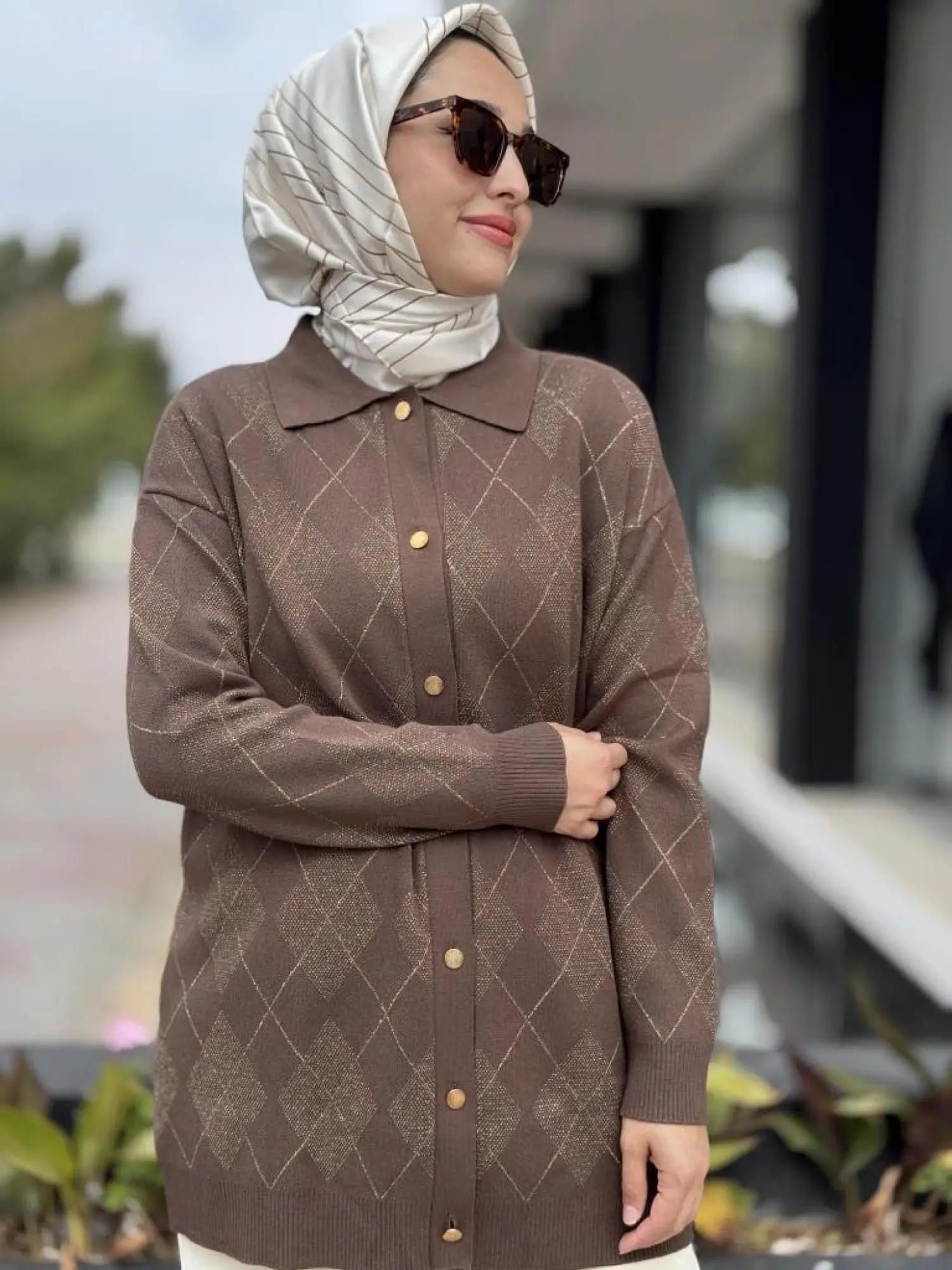 Tığ Triko Polo Yakalı Triko Hırka HRK21844