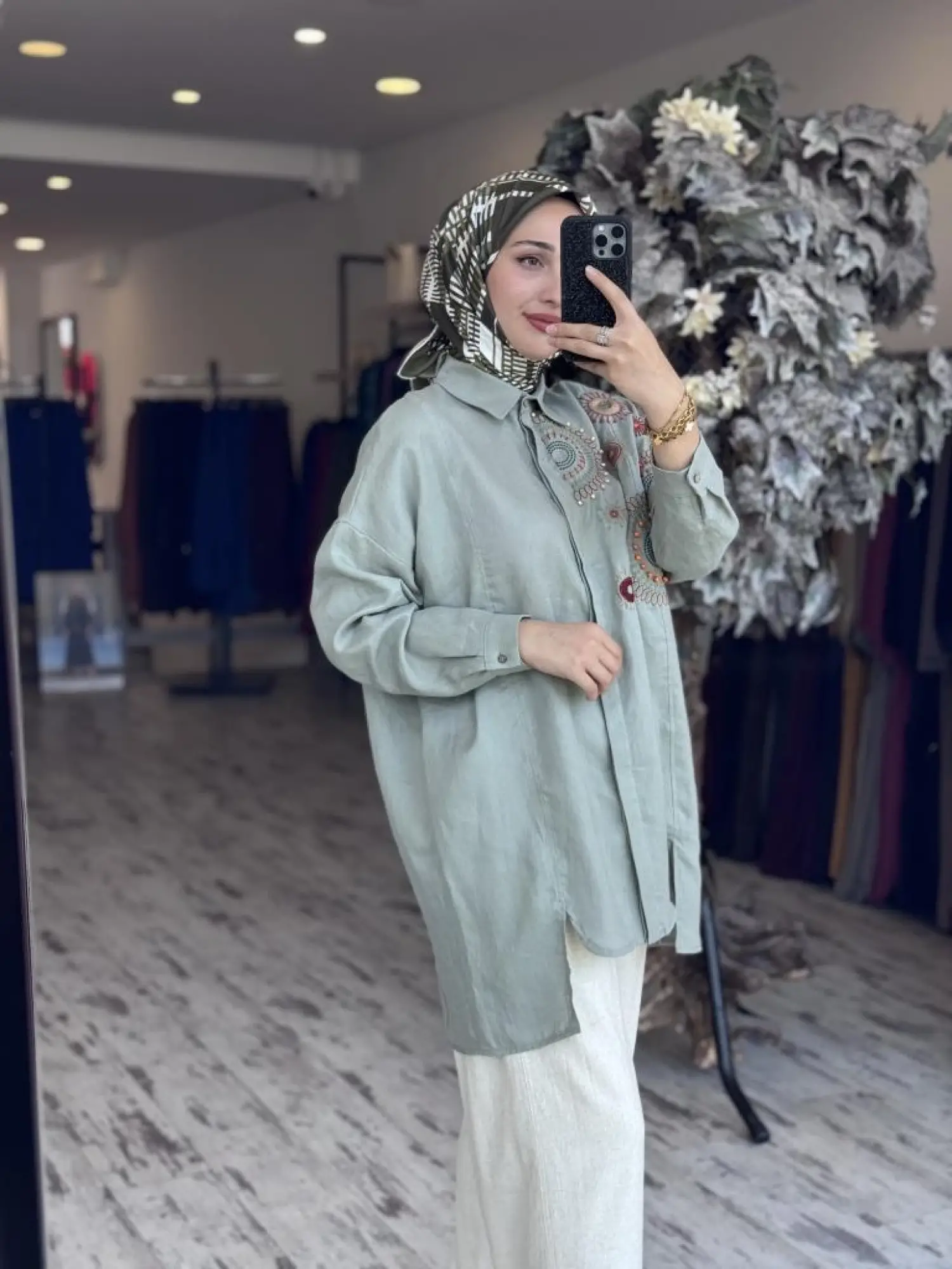 Tığ Triko Robası İşlemeli Gömlek GML3080