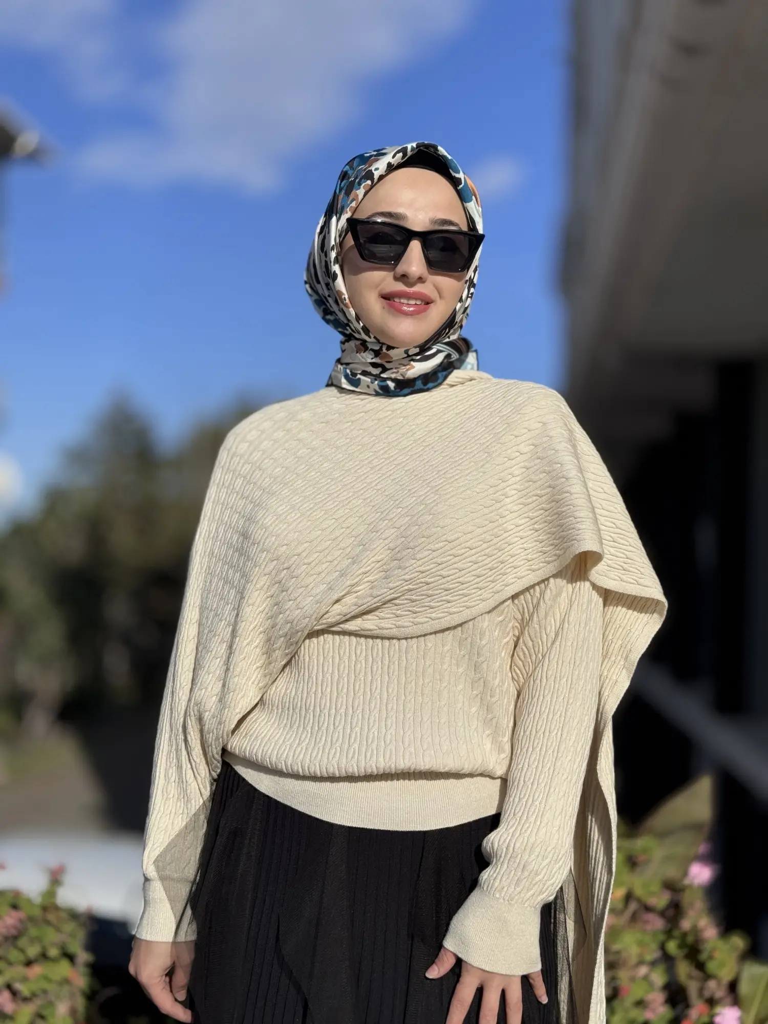 Tığ Triko Saç Örgü Desenli Şal Detaylı Triko Bluz BLZ21975