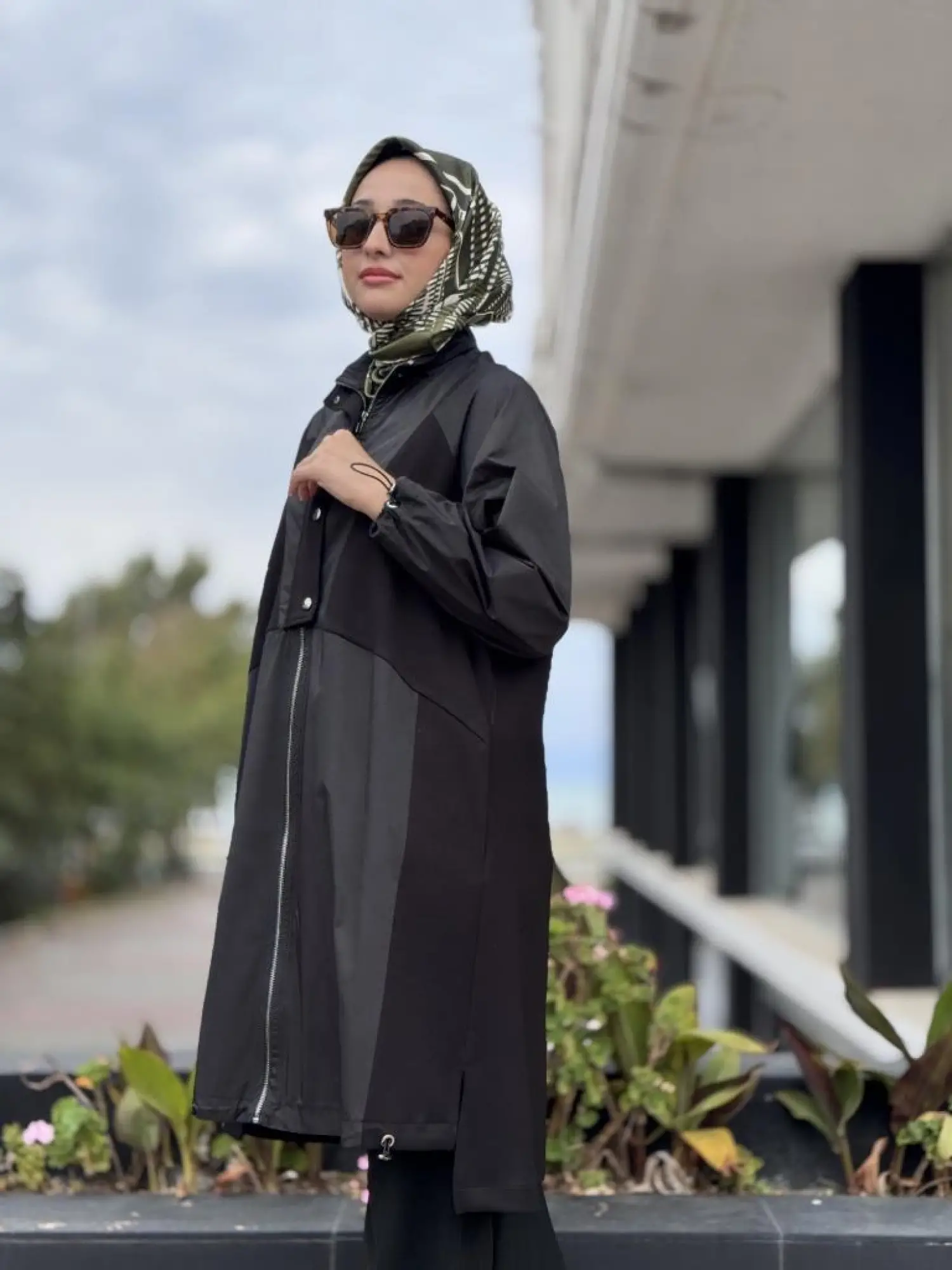 Tığ Triko Teknik Kumaş Kombinli Fermuar Detaylı Kap KAP20004