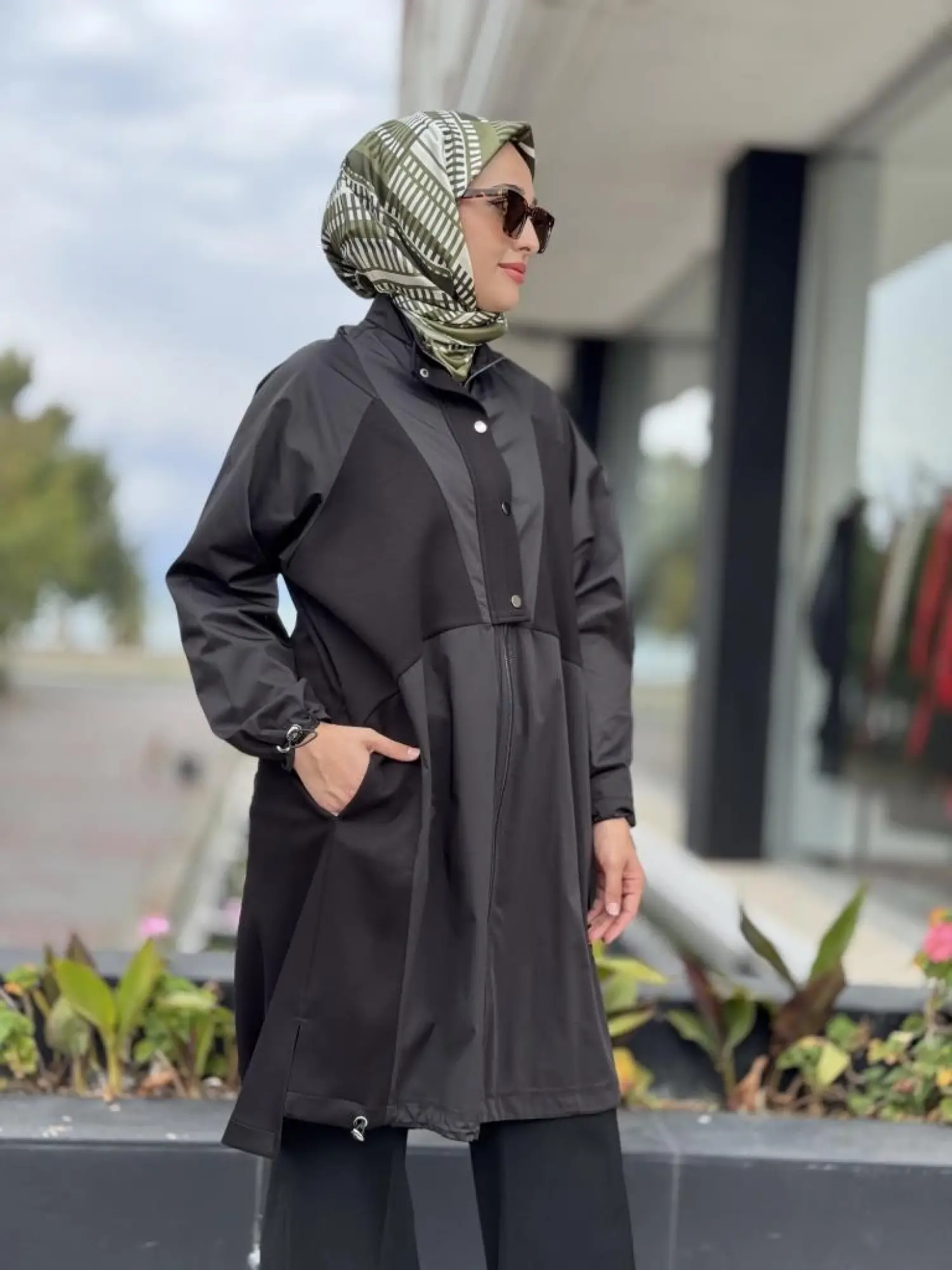 Tığ Triko Teknik Kumaş Kombinli Fermuar Detaylı Kap KAP20004