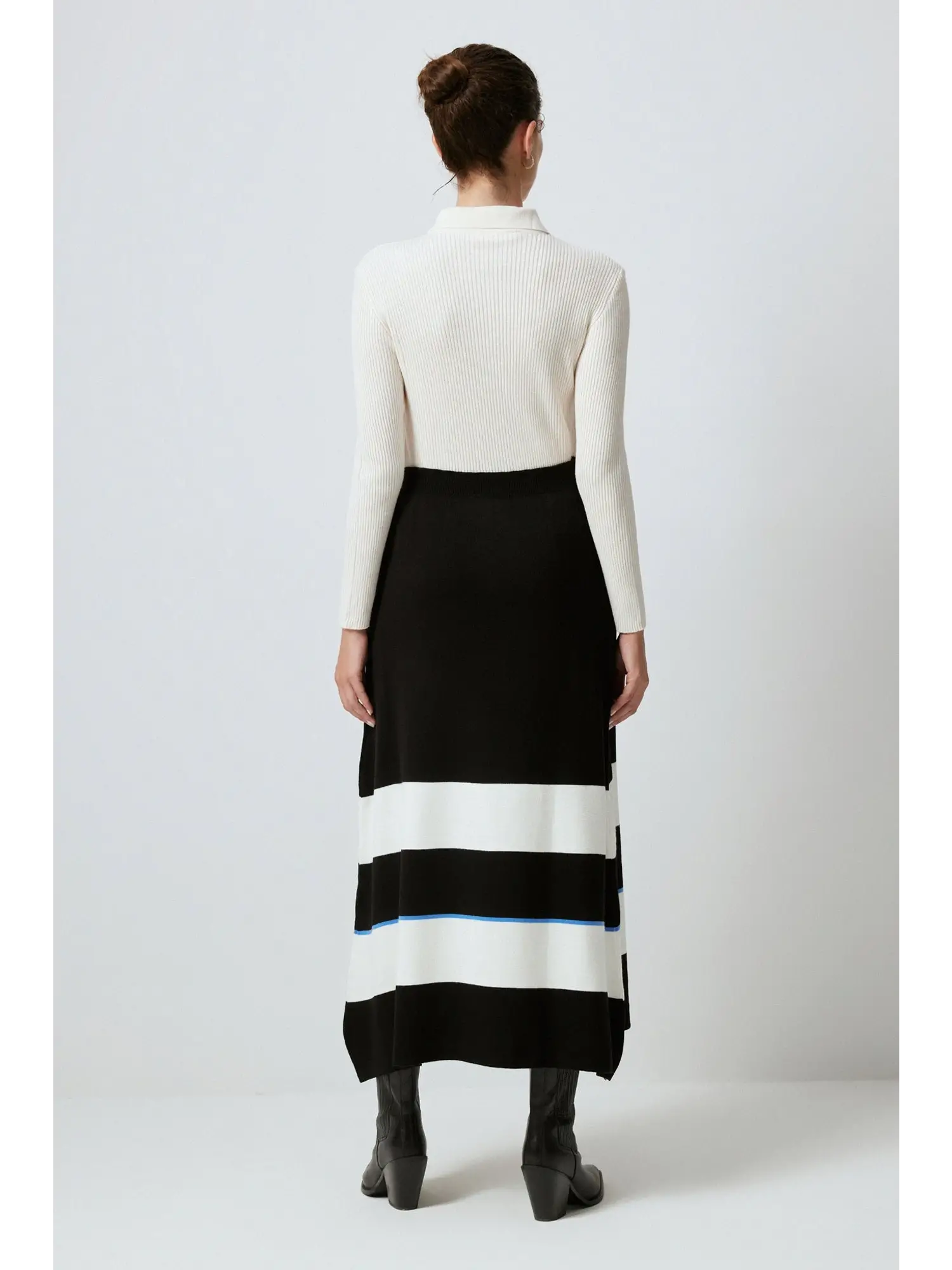 Touche Beli Lastikli Çizgili Triko Etek 23F1XD107