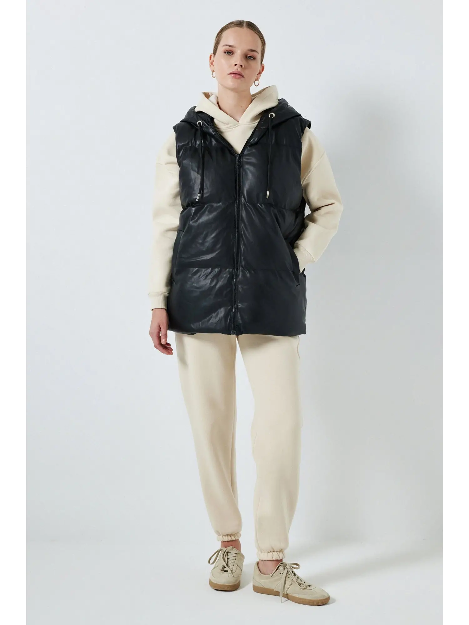 Touche Kapüşonlu Şişme Deri Yelek 24F1R0009