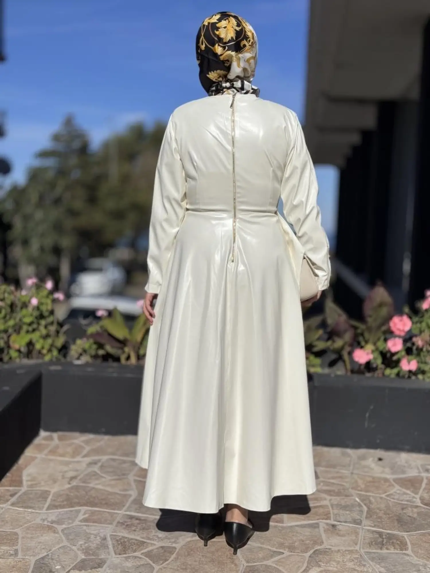 Vuu Belden Fiyonklu Deri Elbise