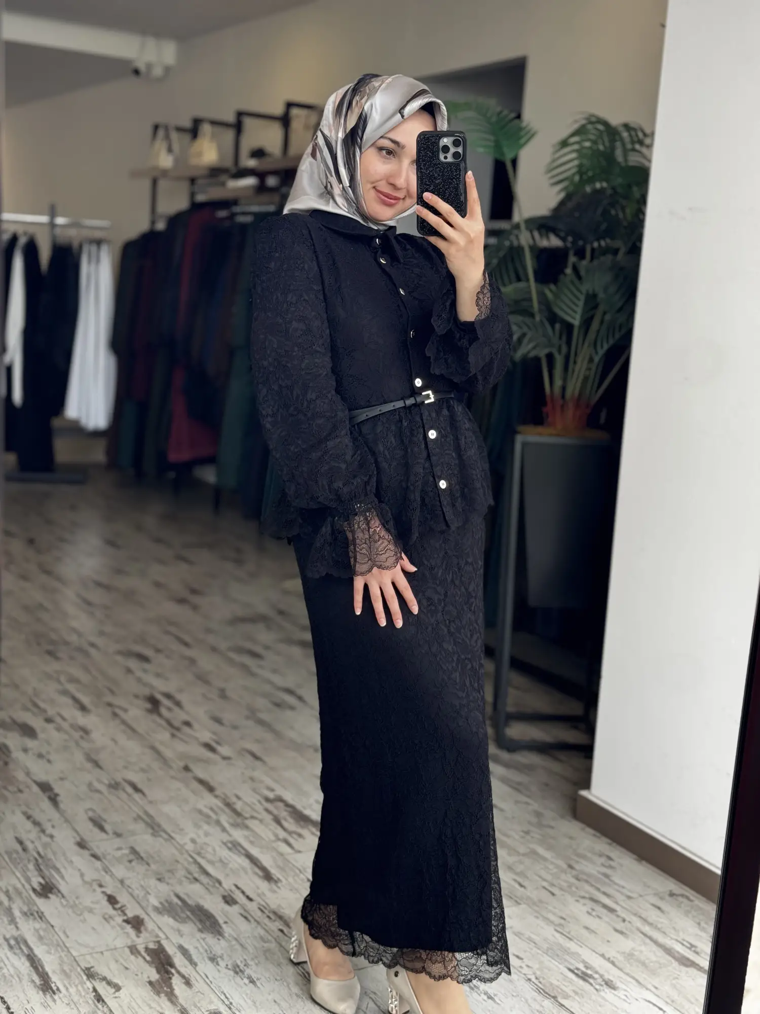 Vuu Beli Peplum Dantel Elbise