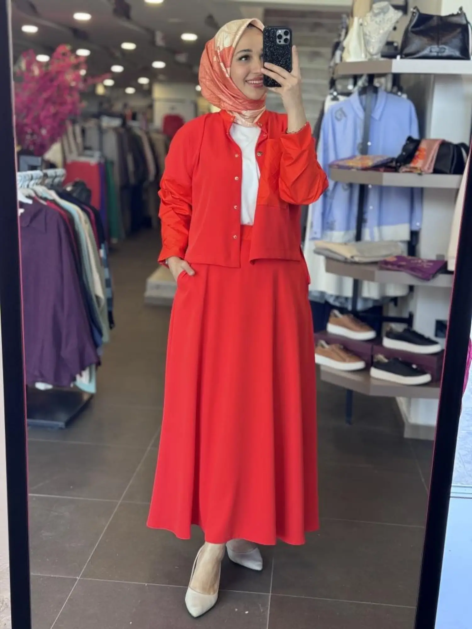 Vuu Hakim Yaka Drape Detaylı Gömlek Etek Takım 25SSVB1024