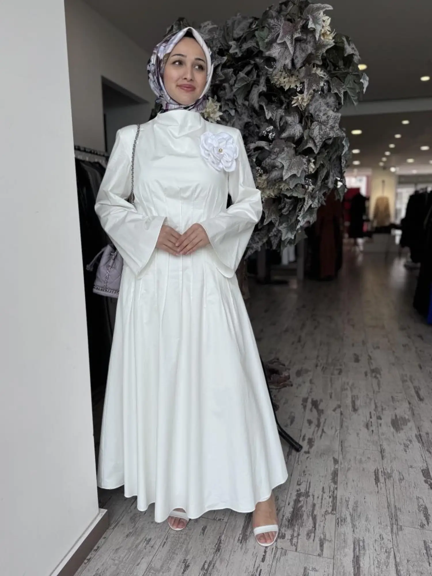 Vuu Önü Arka Pensli Elbise 25SSV4014