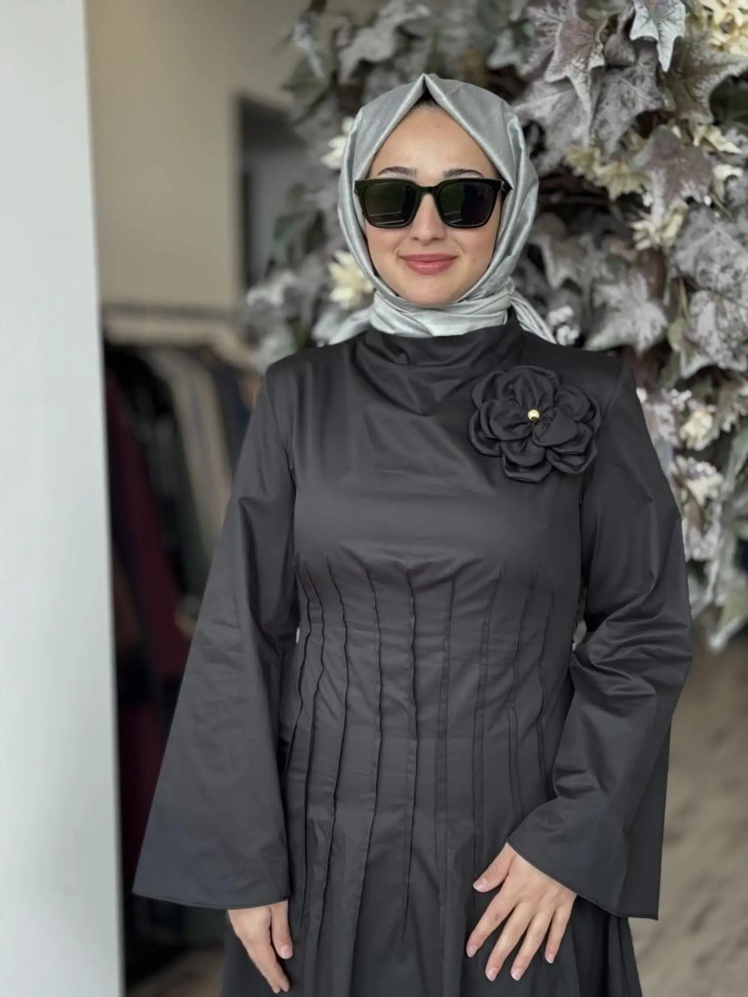 Vuu Önü Arka Pensli Elbise 25SSV4014