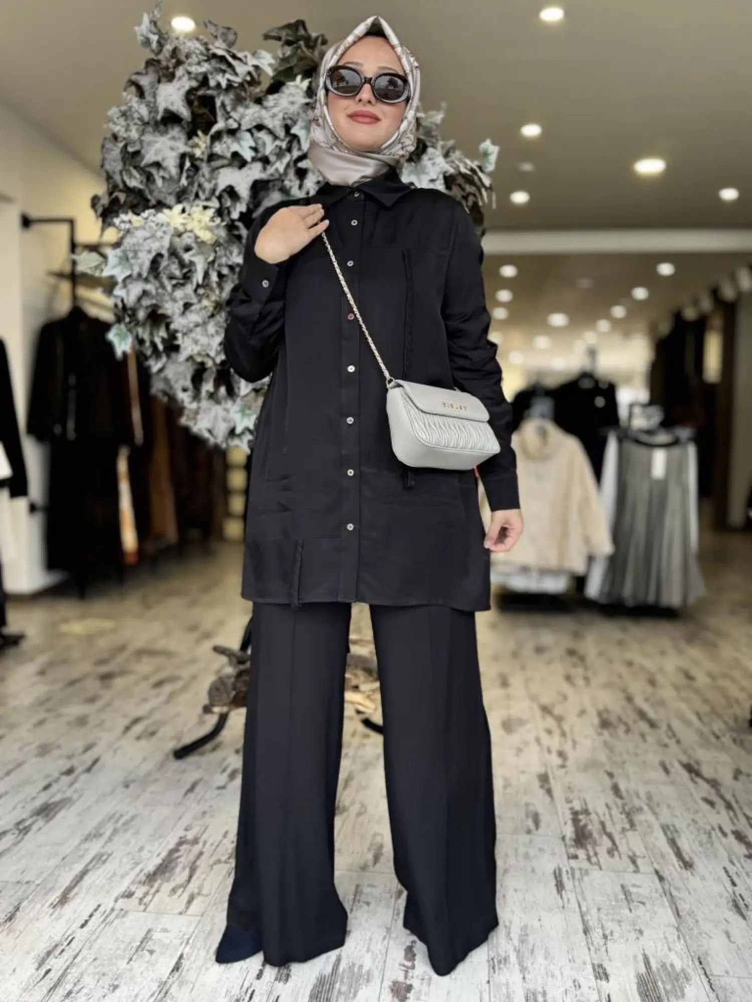 Vuu Pamuk Saten Siyah Gömlek-Pantolon Takım 24FW9V043