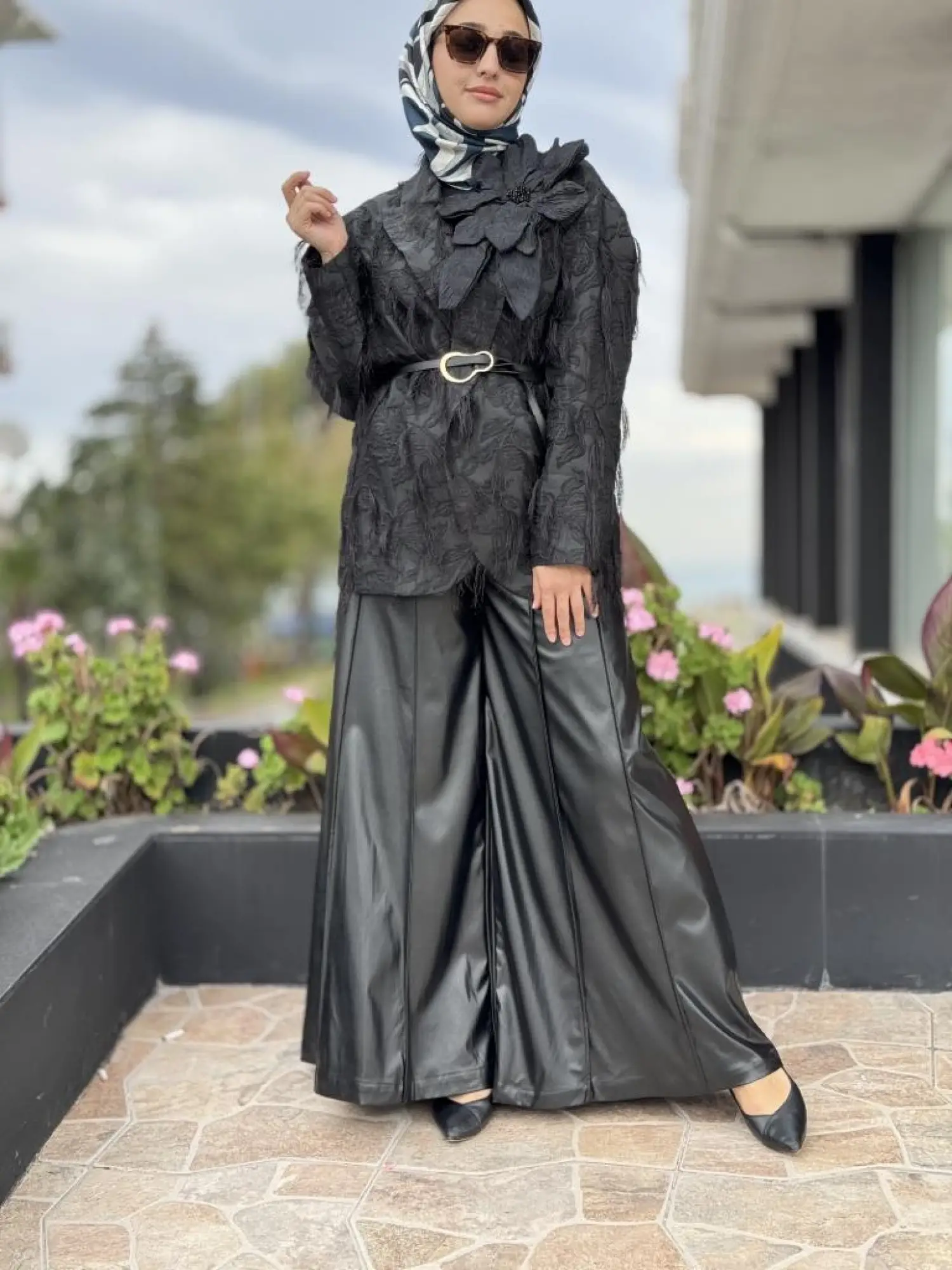 Vuu Püsküllü Jakarlı Siyah Ceket