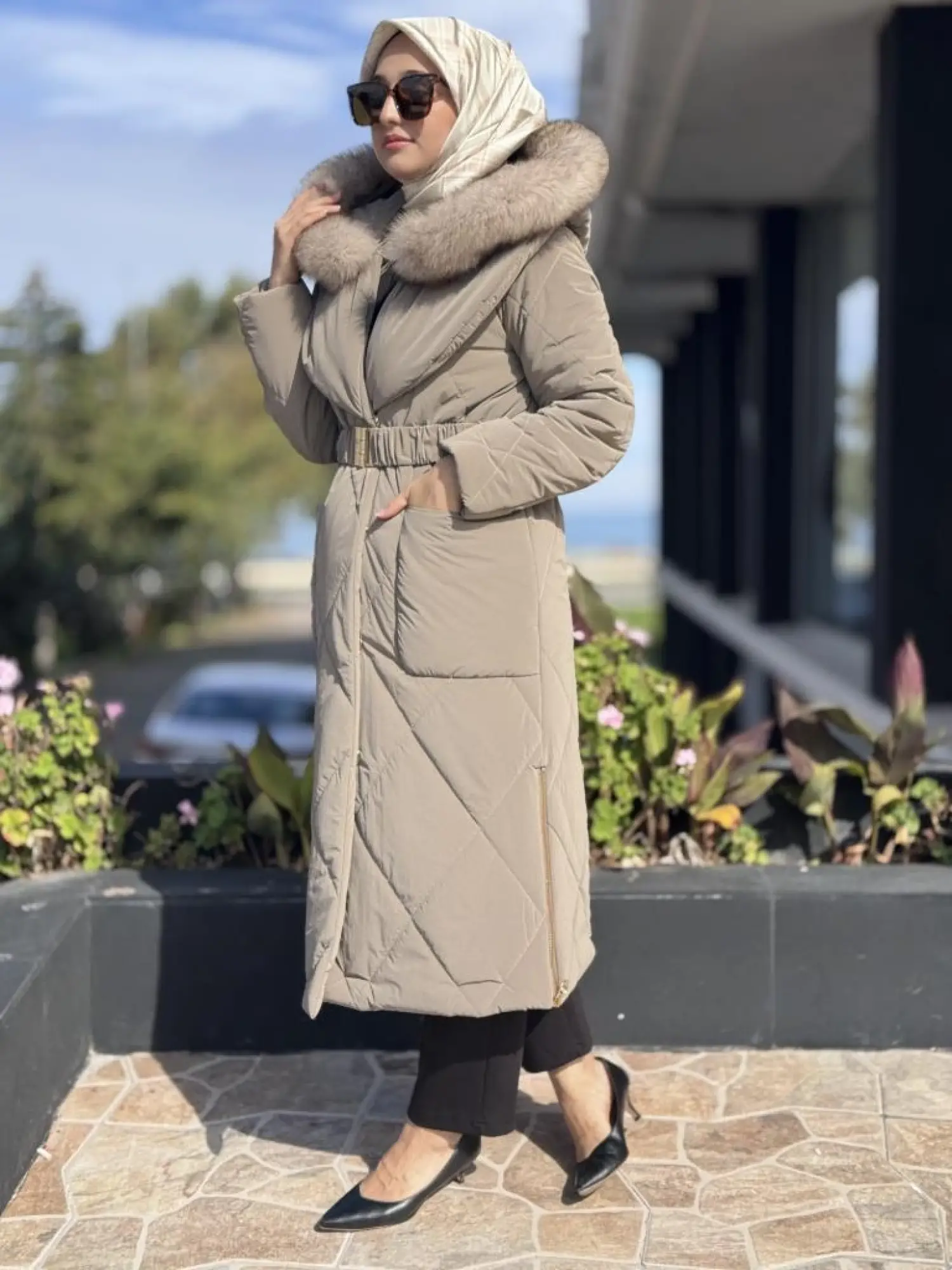 WOM BTQ Seyyar Kapüşon ve Kürk Detaylı Çıtçıtlı Mont