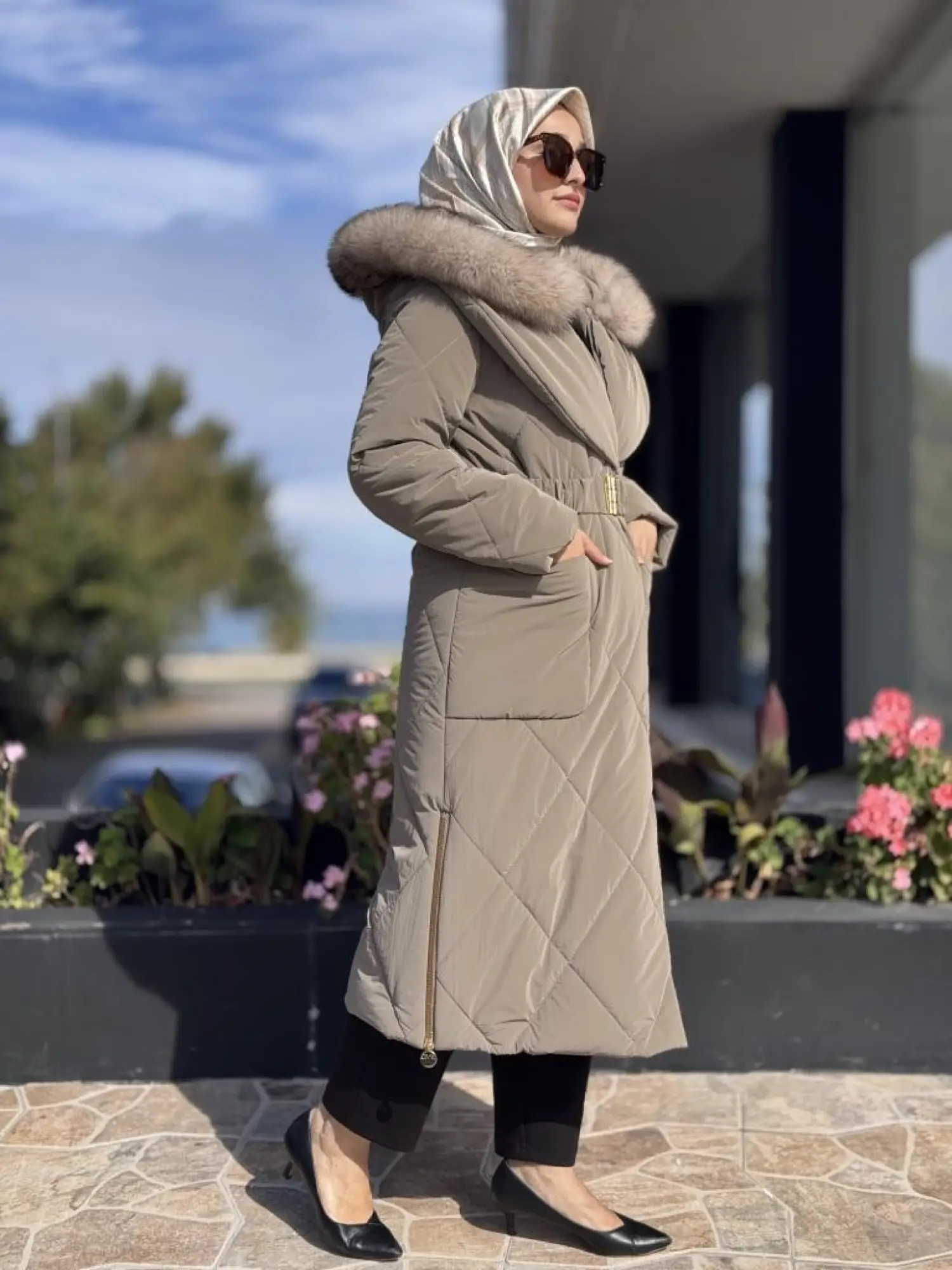 WOM BTQ Seyyar Kapüşon ve Kürk Detaylı Çıtçıtlı Mont