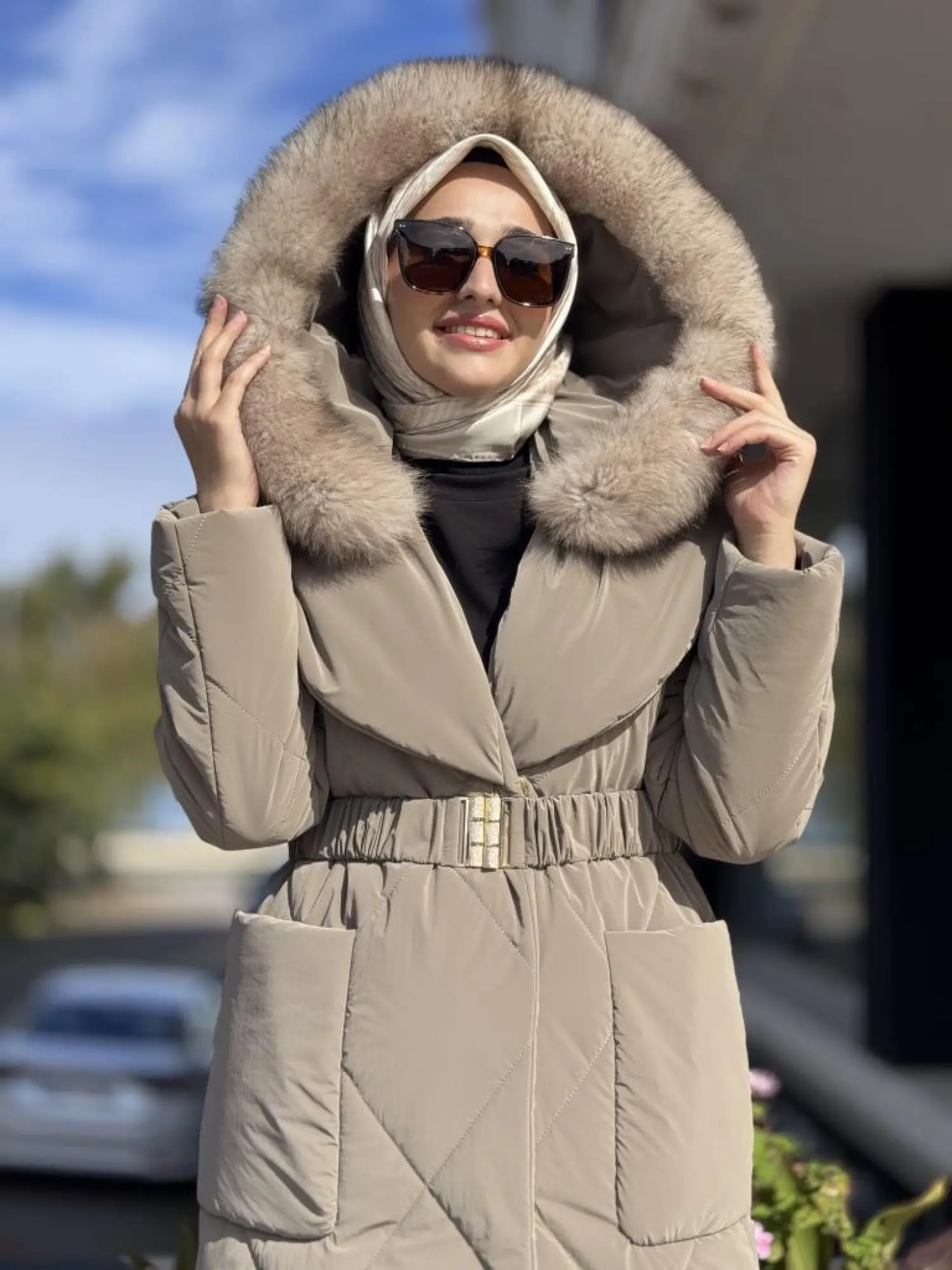 WOM BTQ Seyyar Kapüşon ve Kürk Detaylı Çıtçıtlı Mont