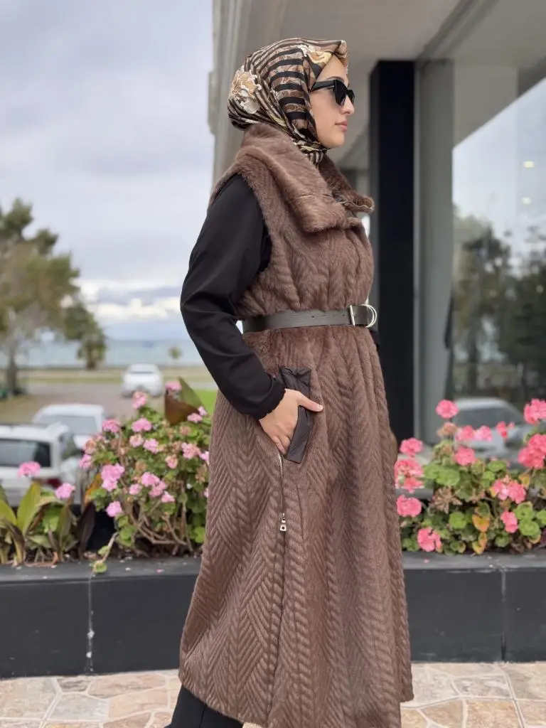 Misswhence Kapitone Detaylı Uzun Kürk Yelek 38700