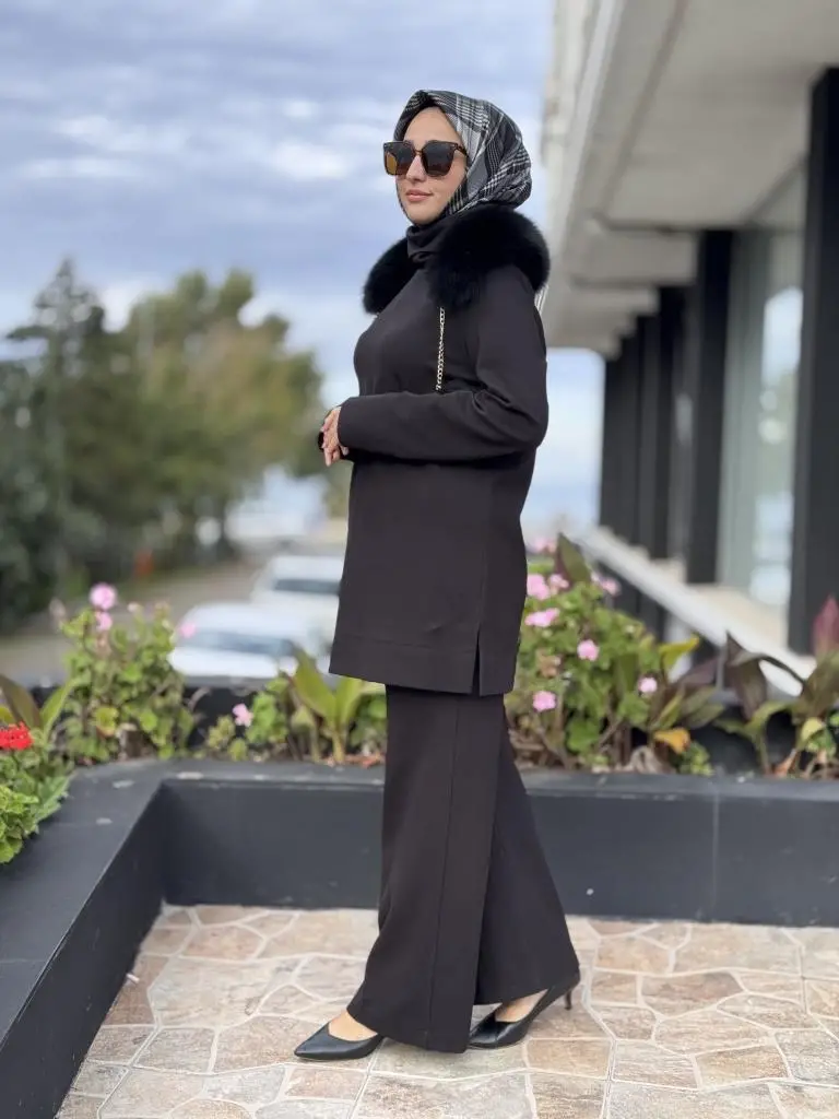 Qupra Seyyar Kürk Aksesuarlı Tunik Pantolon Takım WAC92054