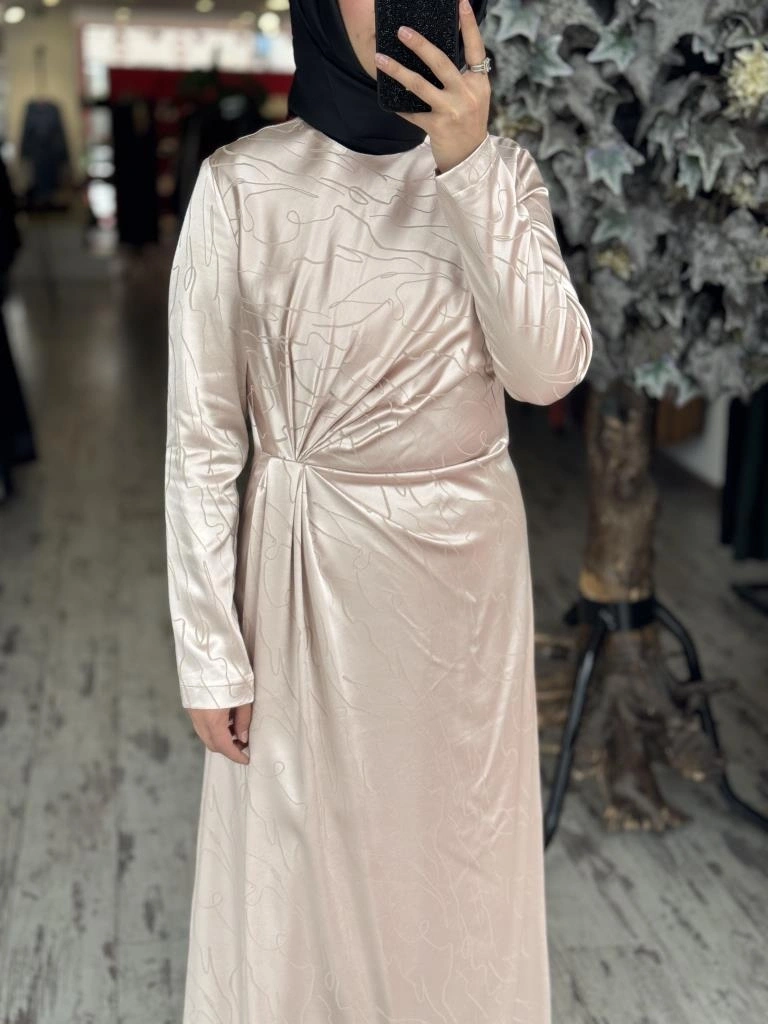 Almarwah Belden Büzgülü Saten Elbise 90474