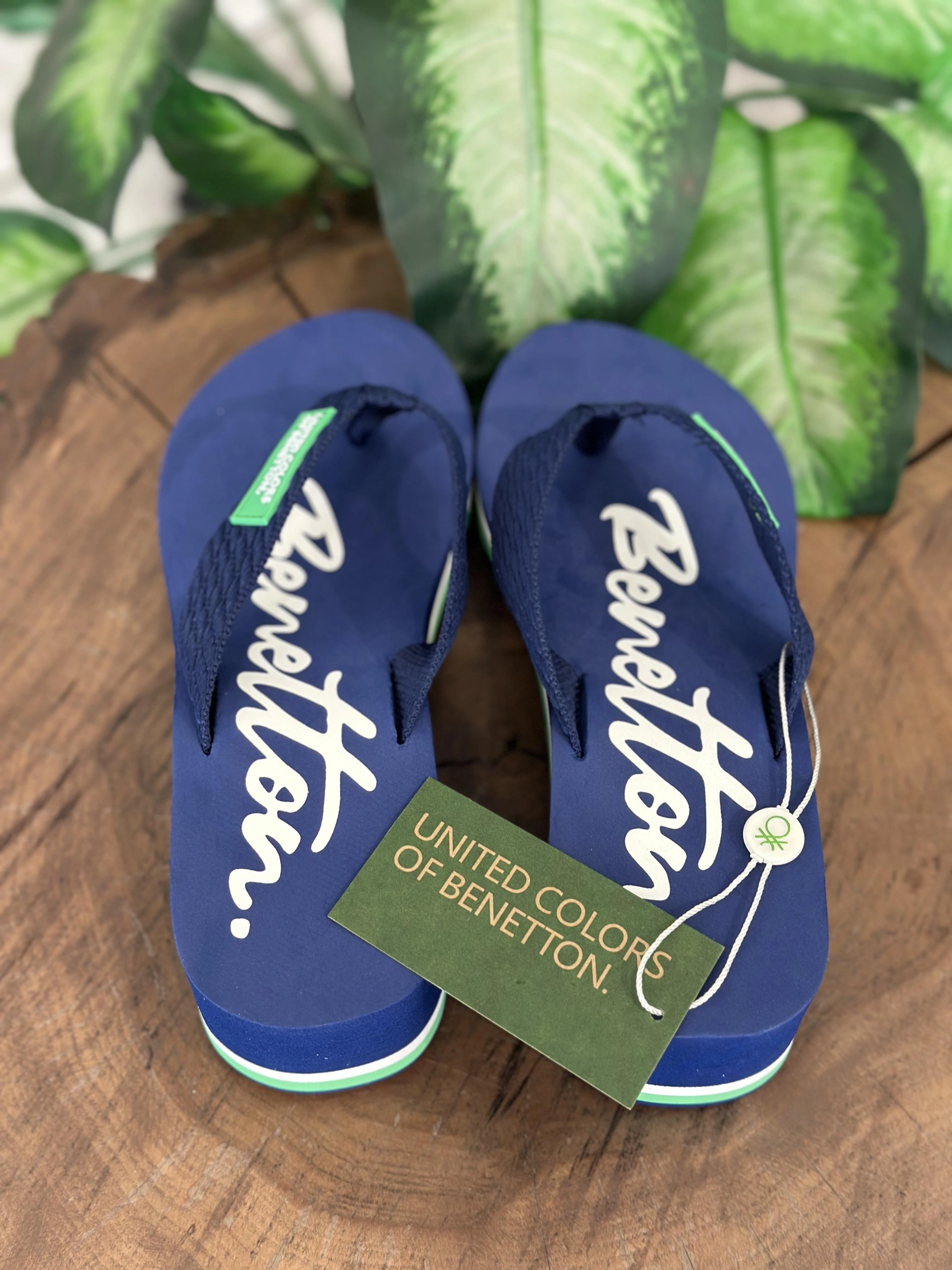 Benetton Dolgu Topuklu Parmak Arası Terlik BNI10218