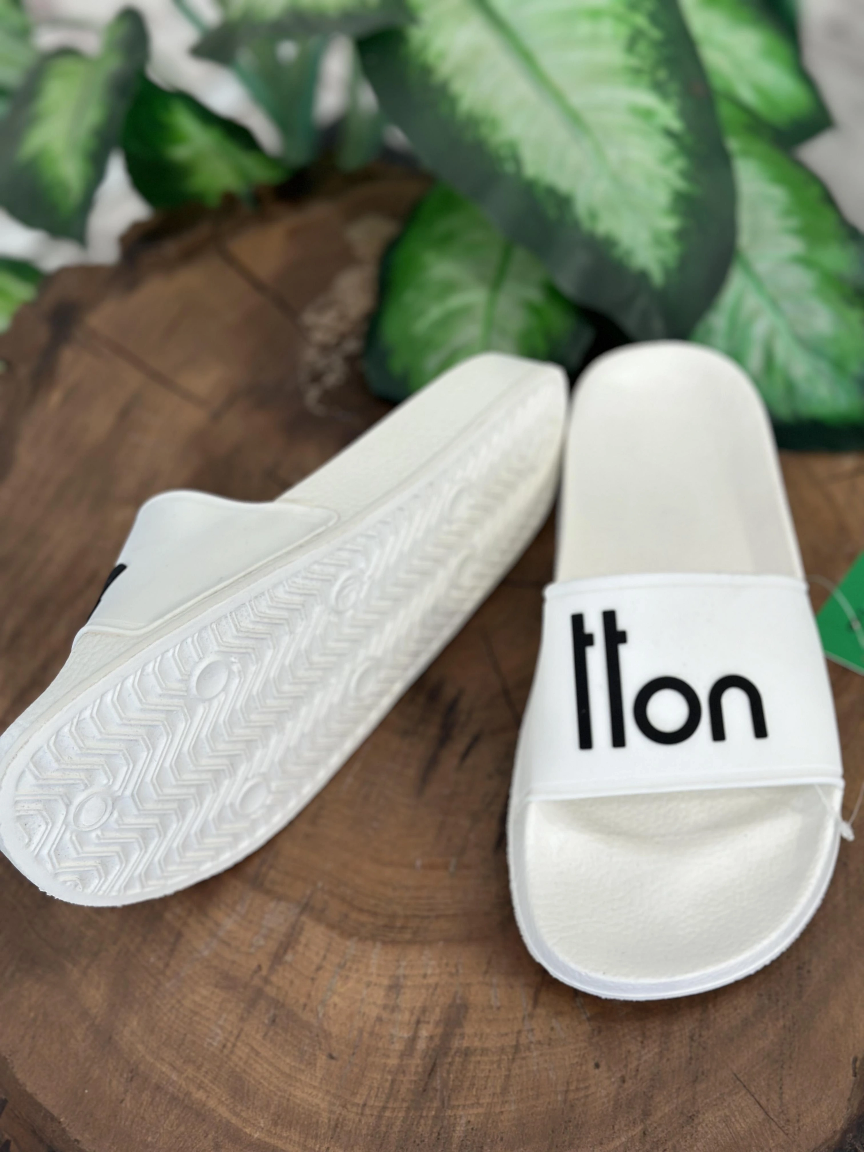 Benetton Yazılı Yumuşak Taban Terlik  BN1381