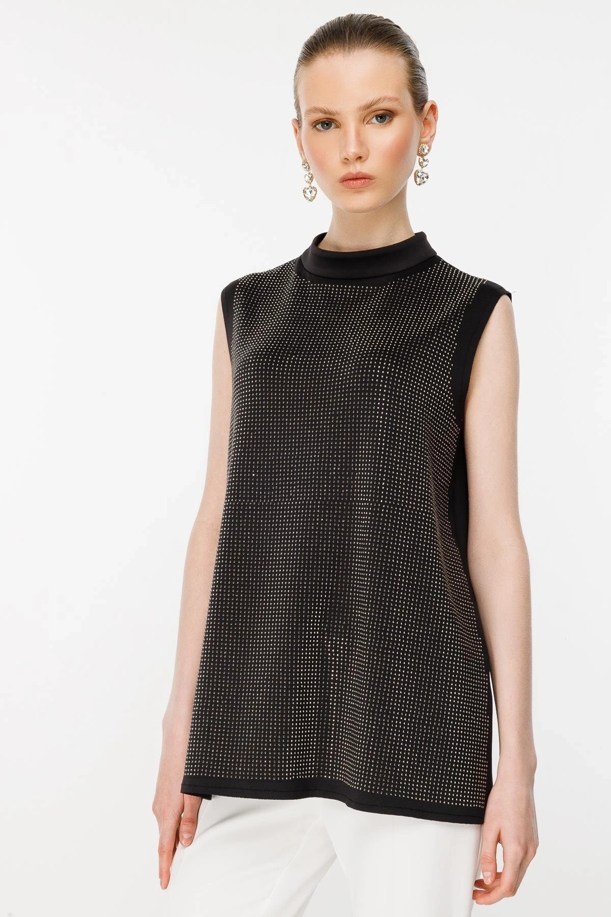 Ghisa Önü Taşlı Sıfır Kol Tunik/İçlik G1858